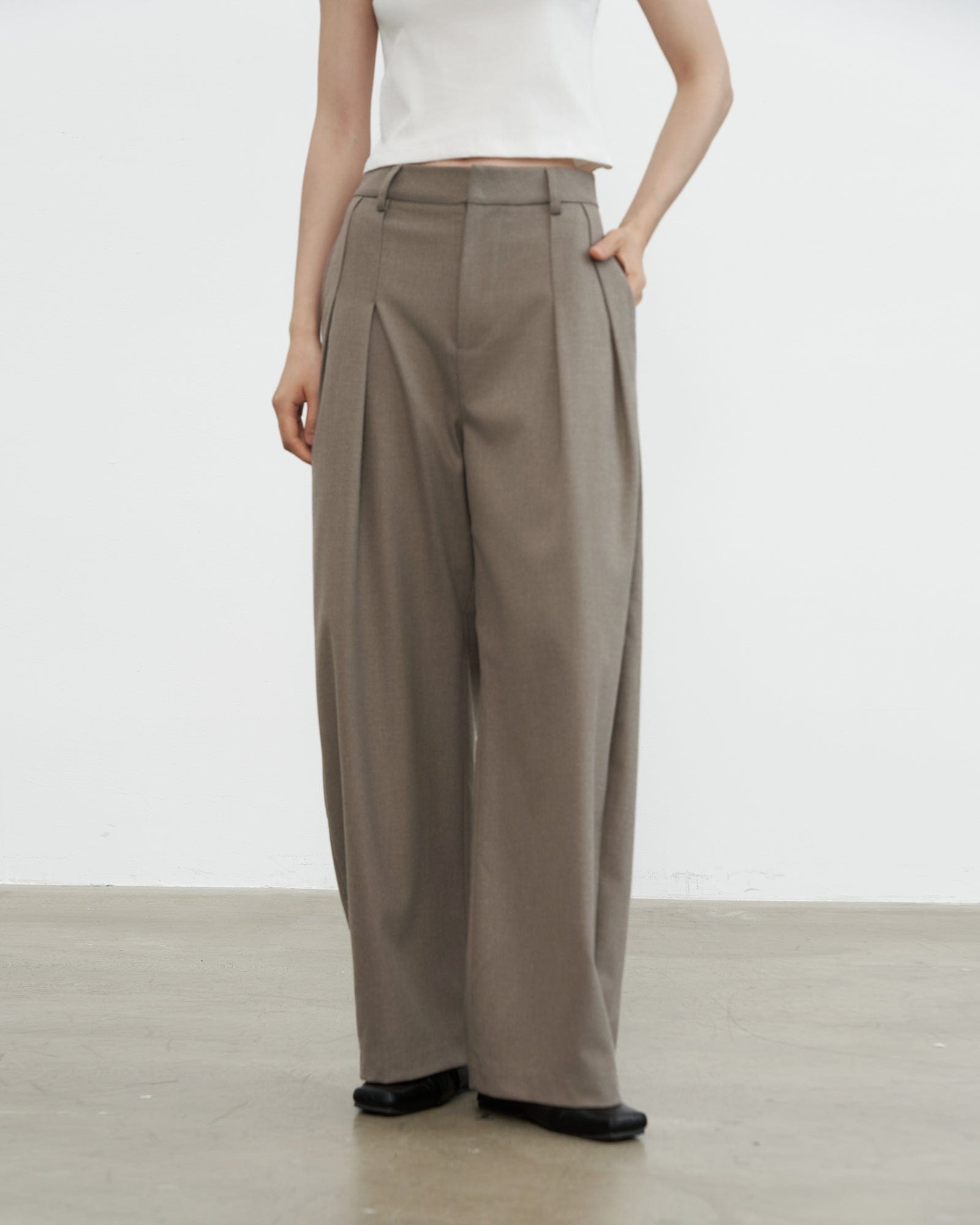 SAME FLOW Retro Wool-Blend Pleated Wide-Leg Trousers