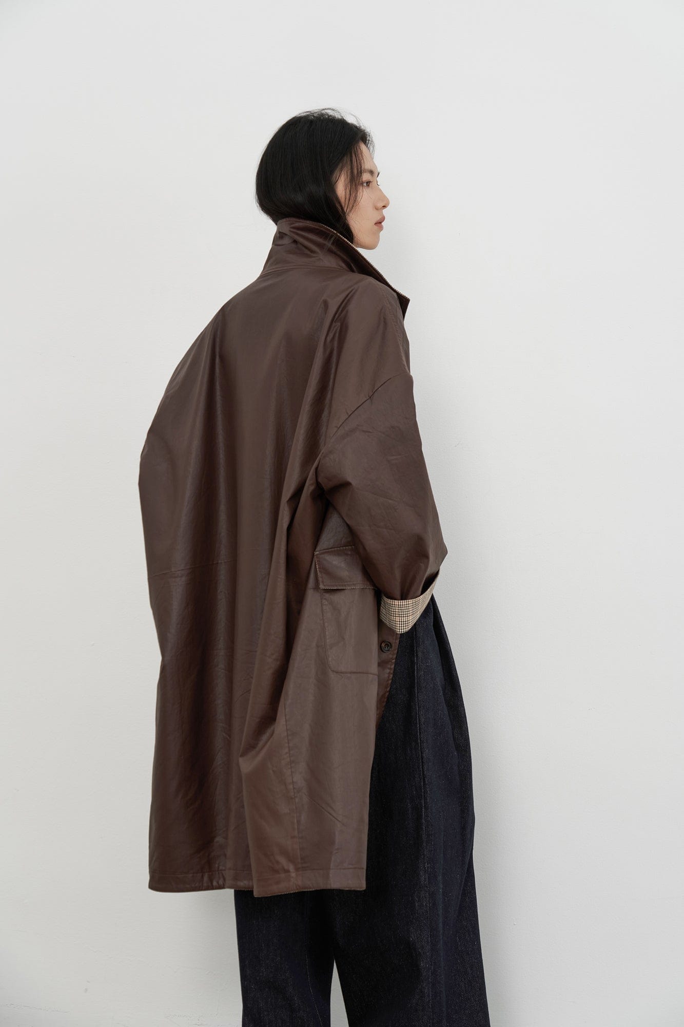 SAME FLOW Reversible Contrast Glossy Plaid Trench