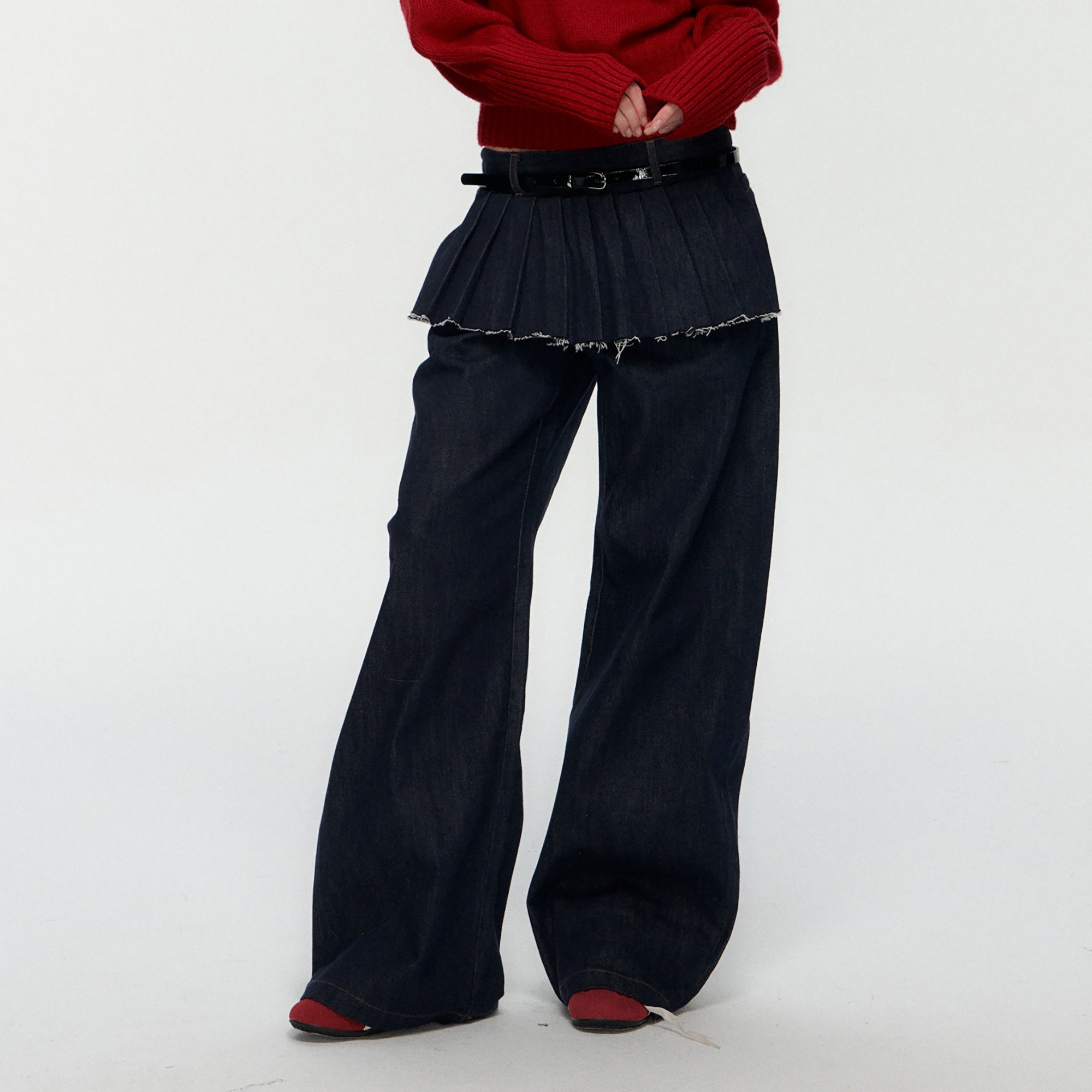 10AMSOTIIIIIIRED Frayed-Front Pleated Straight Jeans