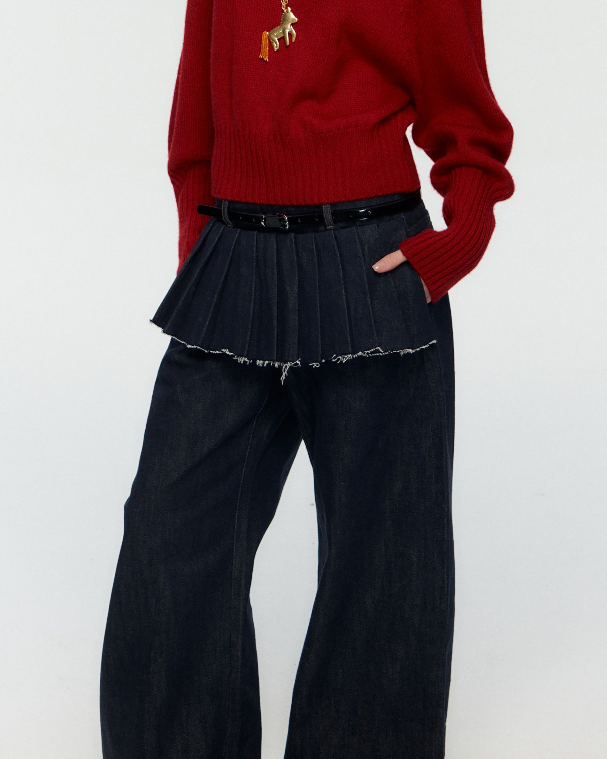 10AMSOTIIIIIIRED Frayed-Front Pleated Straight Jeans