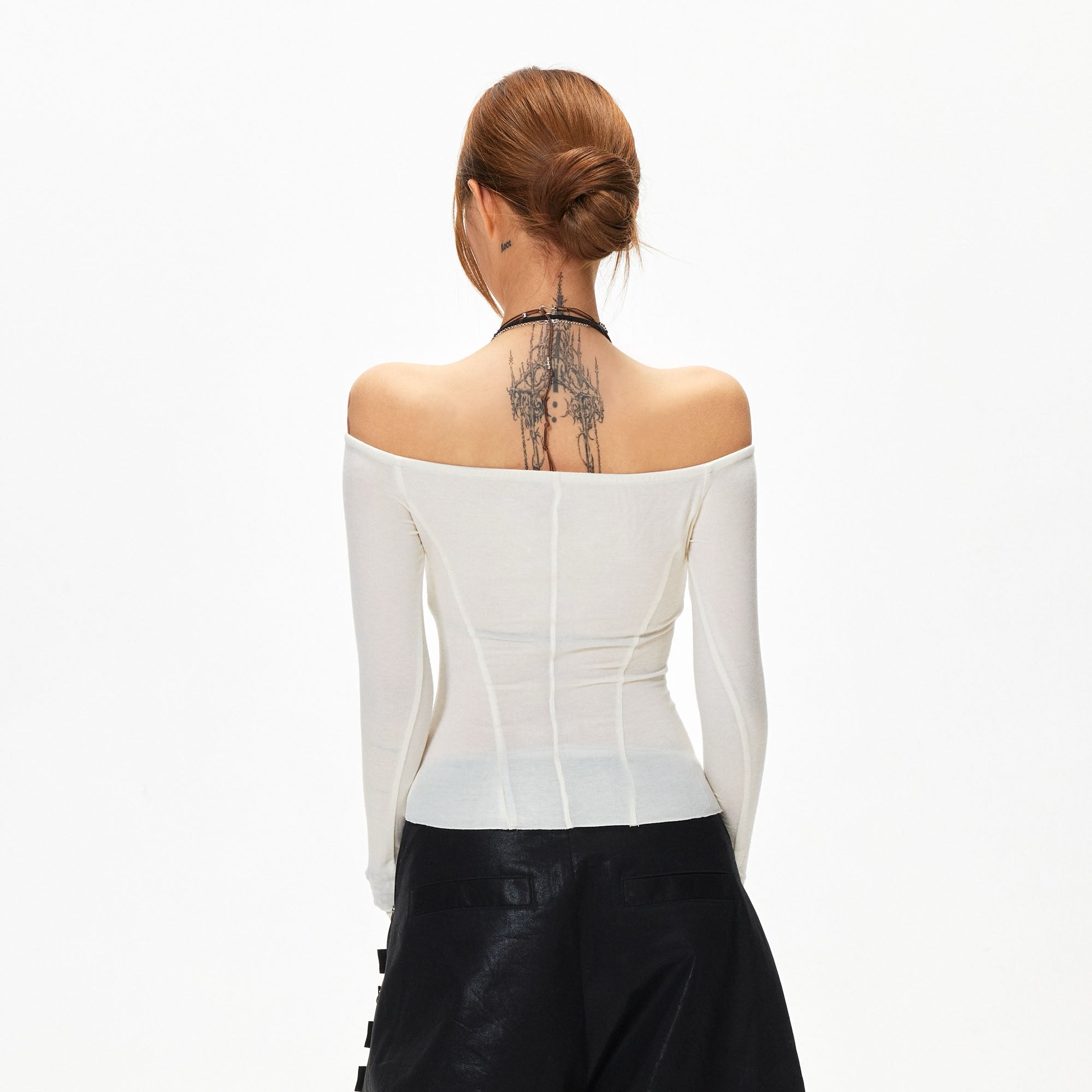 3MODE Off-Shoulder Ruched Slim Long-Sleeve Tee