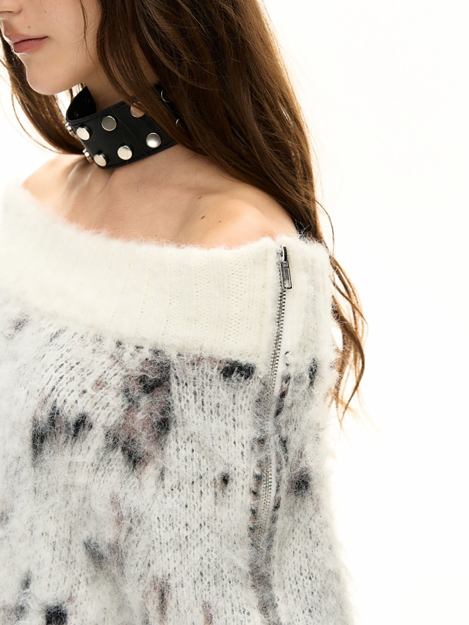 10AMSOTIIIIIIRED Convertible Off-Shoulder Brushed Oversized Sweater