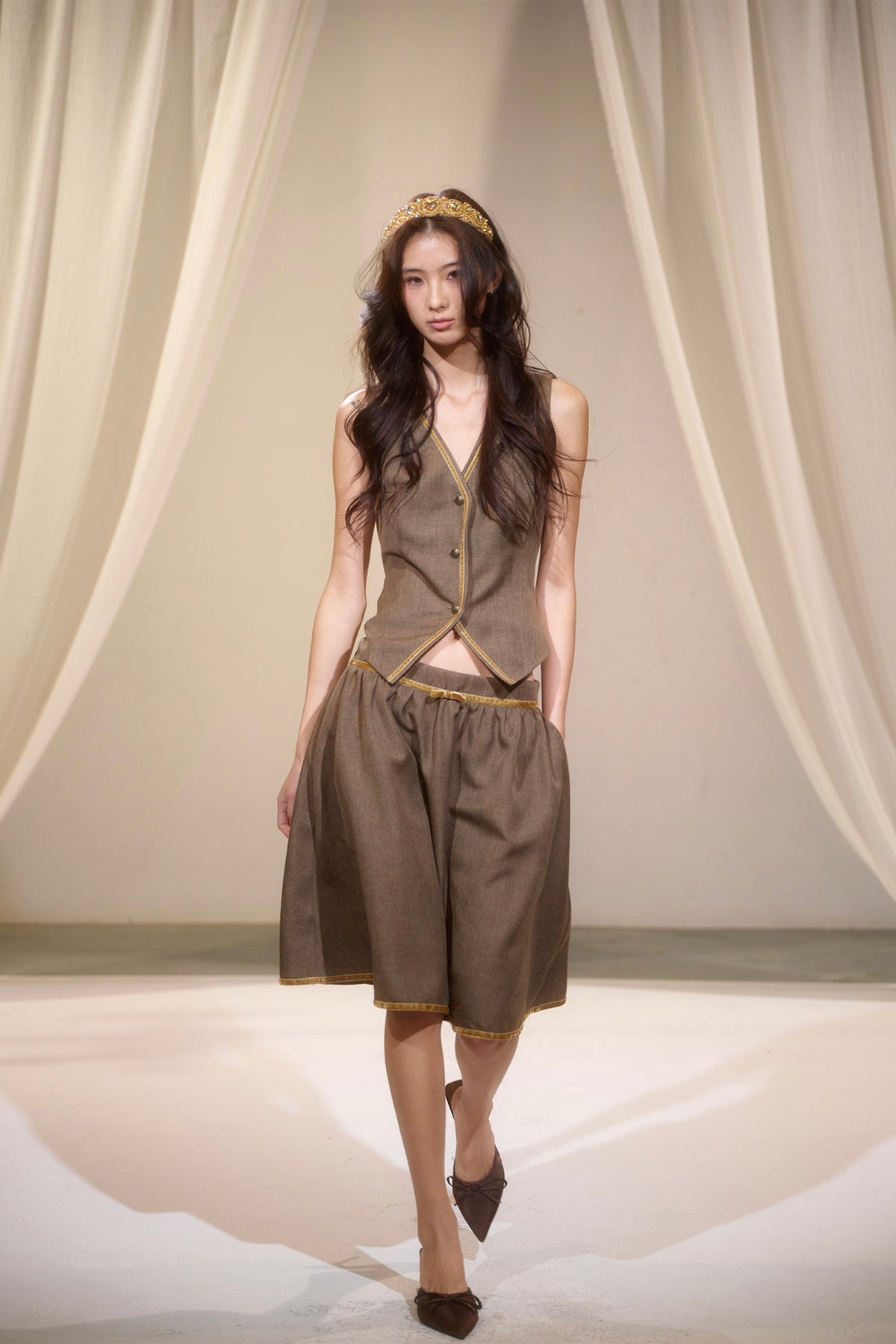 LVETONG Sailor-Collar Belted Vest & Gathered Skirt Set