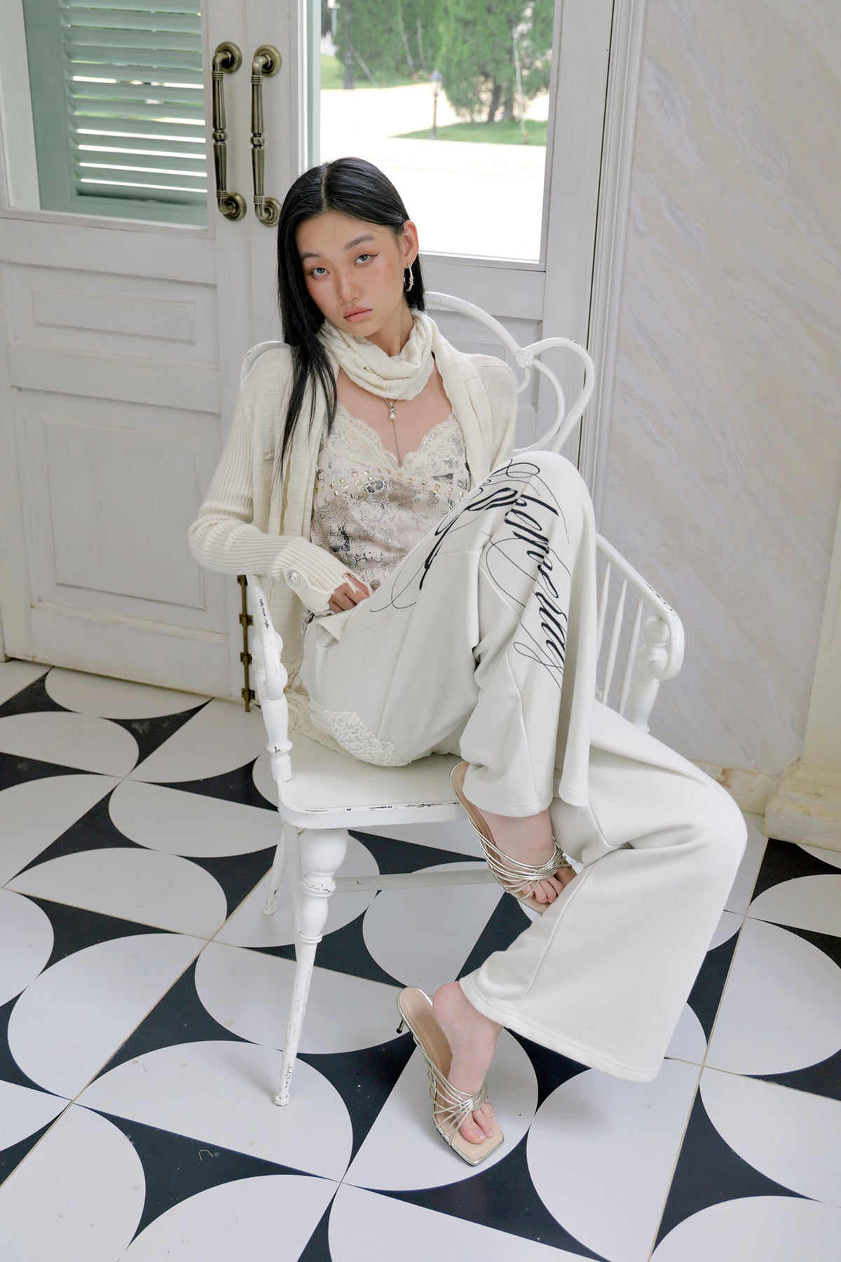 FAYCHUI Graphic Lace-Pocket Wide-Leg Sweatpants Beige