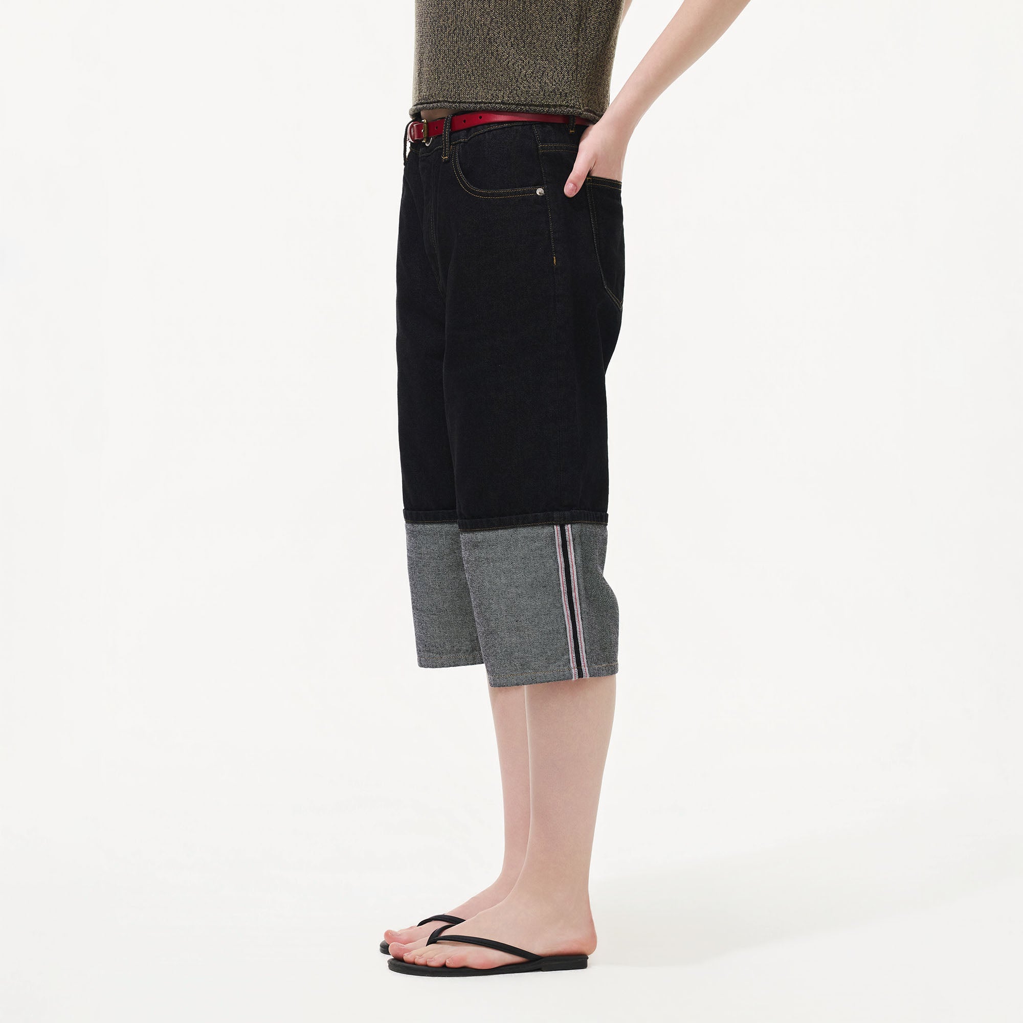 ARTIFICIAL WORLD Modern Rolled-Hem Denim Shorts