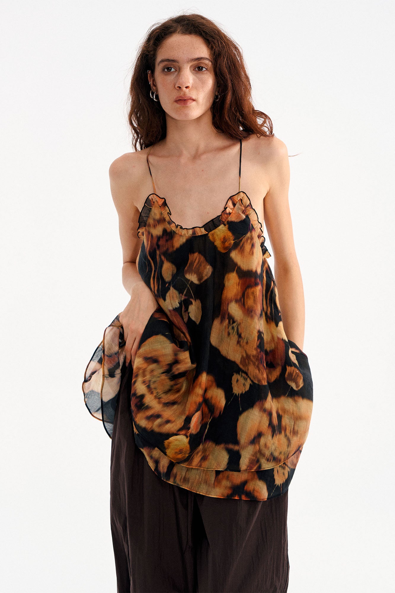 MUSE NAPS Floral Tiered Ruffle V-Neck Tank Top