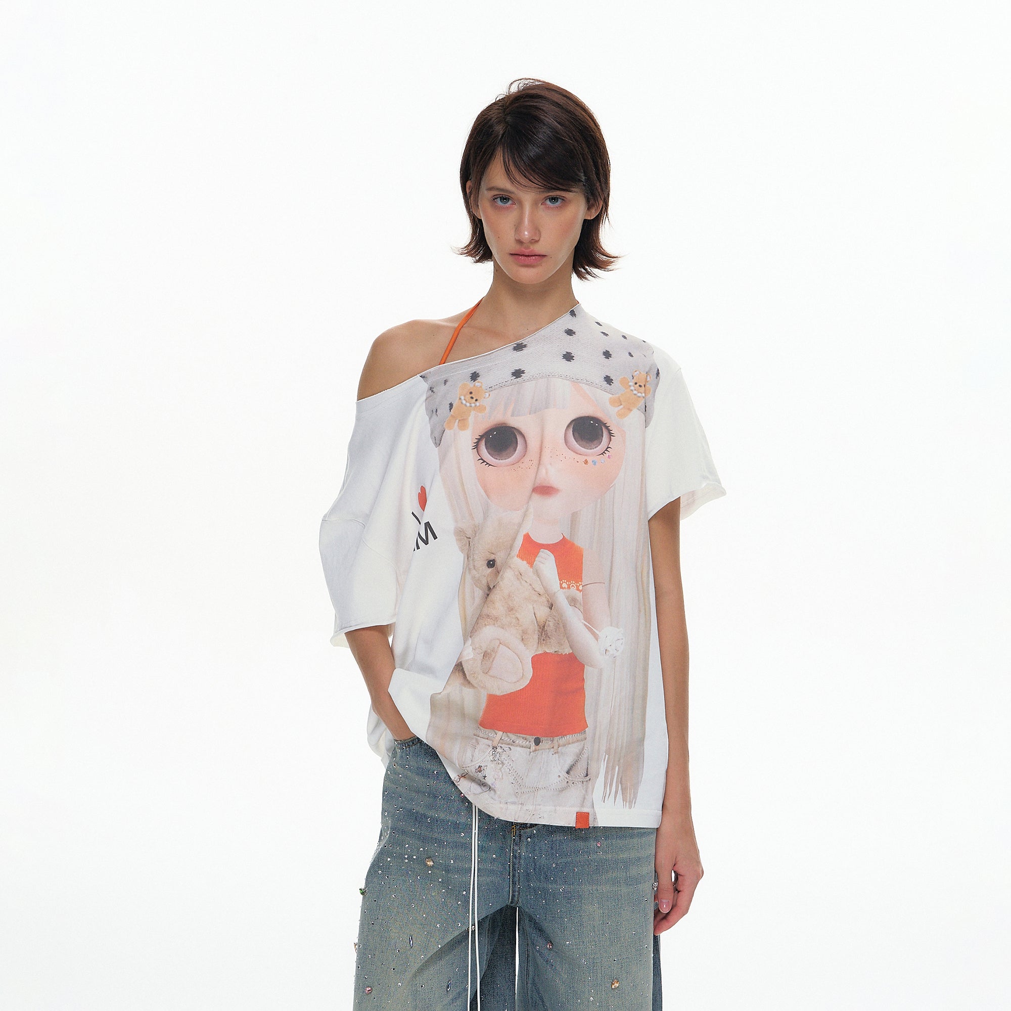 10AMSOTIIIIIIRED Girl And Cat Graphic Off-Shoulder Tee