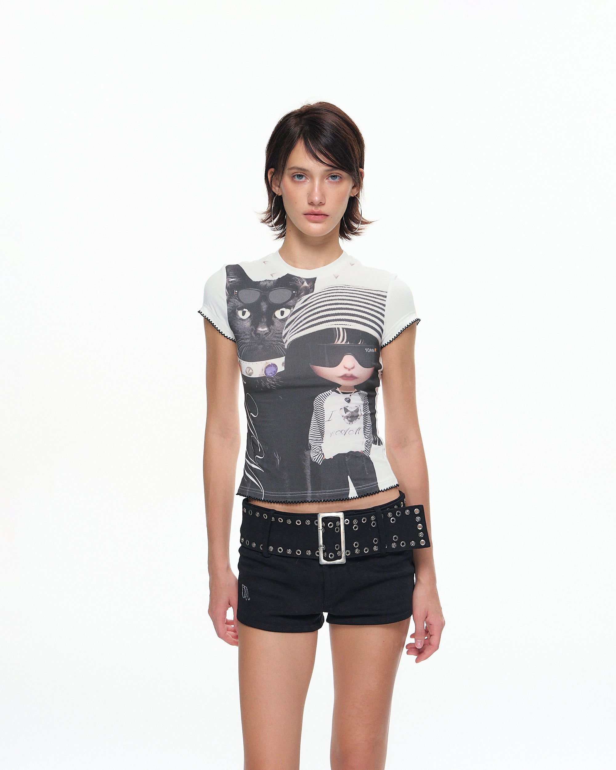 10AMSOTIIIIIIRED Girl And Cat Graphic Slim Tee
