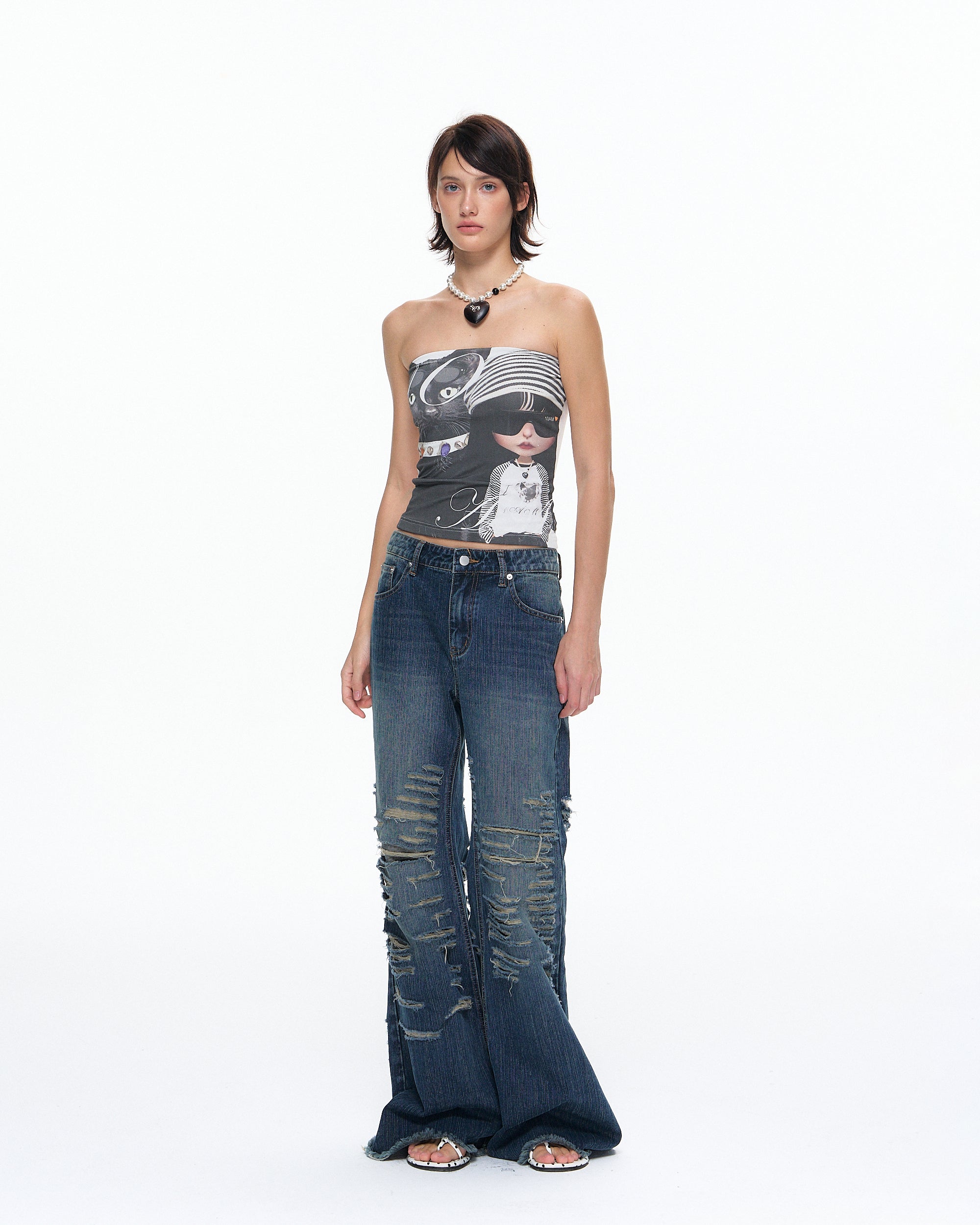10AMSOTIIIIIIRED Graphic Backless Slim Bandeau Top