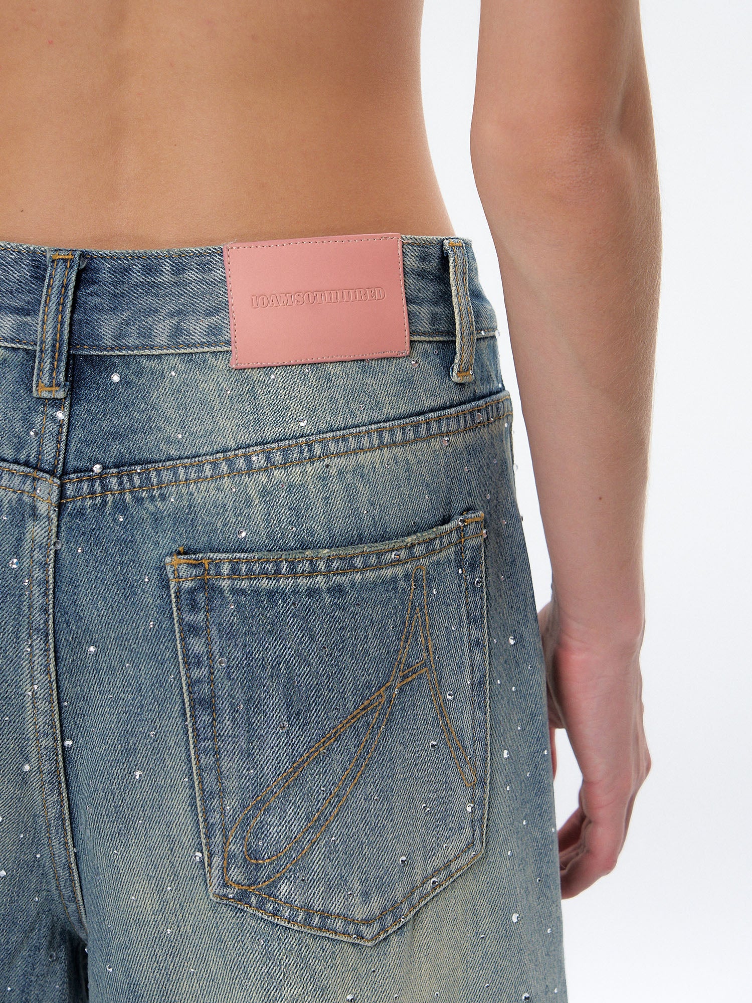 10AMSOTIIIIIIRED Distressed Diamond Oversized Jeans