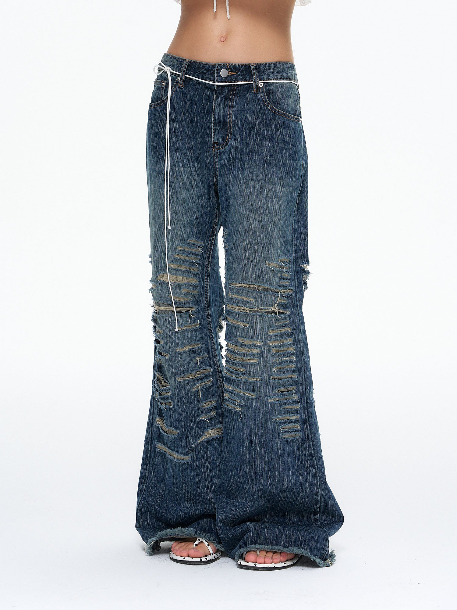 10AMSOTIIIIIIRED Washed Ripped Flared Oversized Jeans