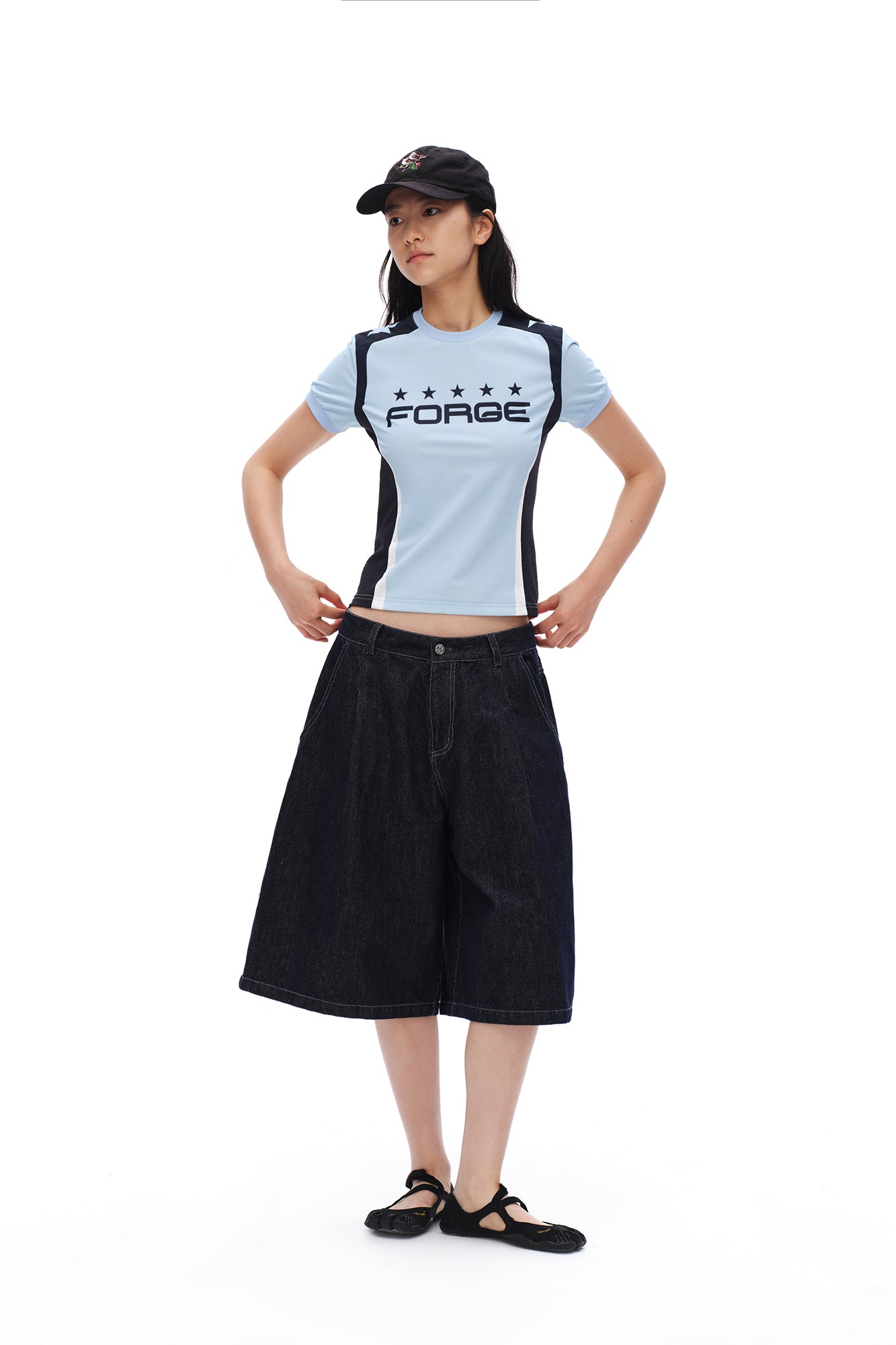 OINIMI Retro Athletic Graphic Raglan T-Shirt