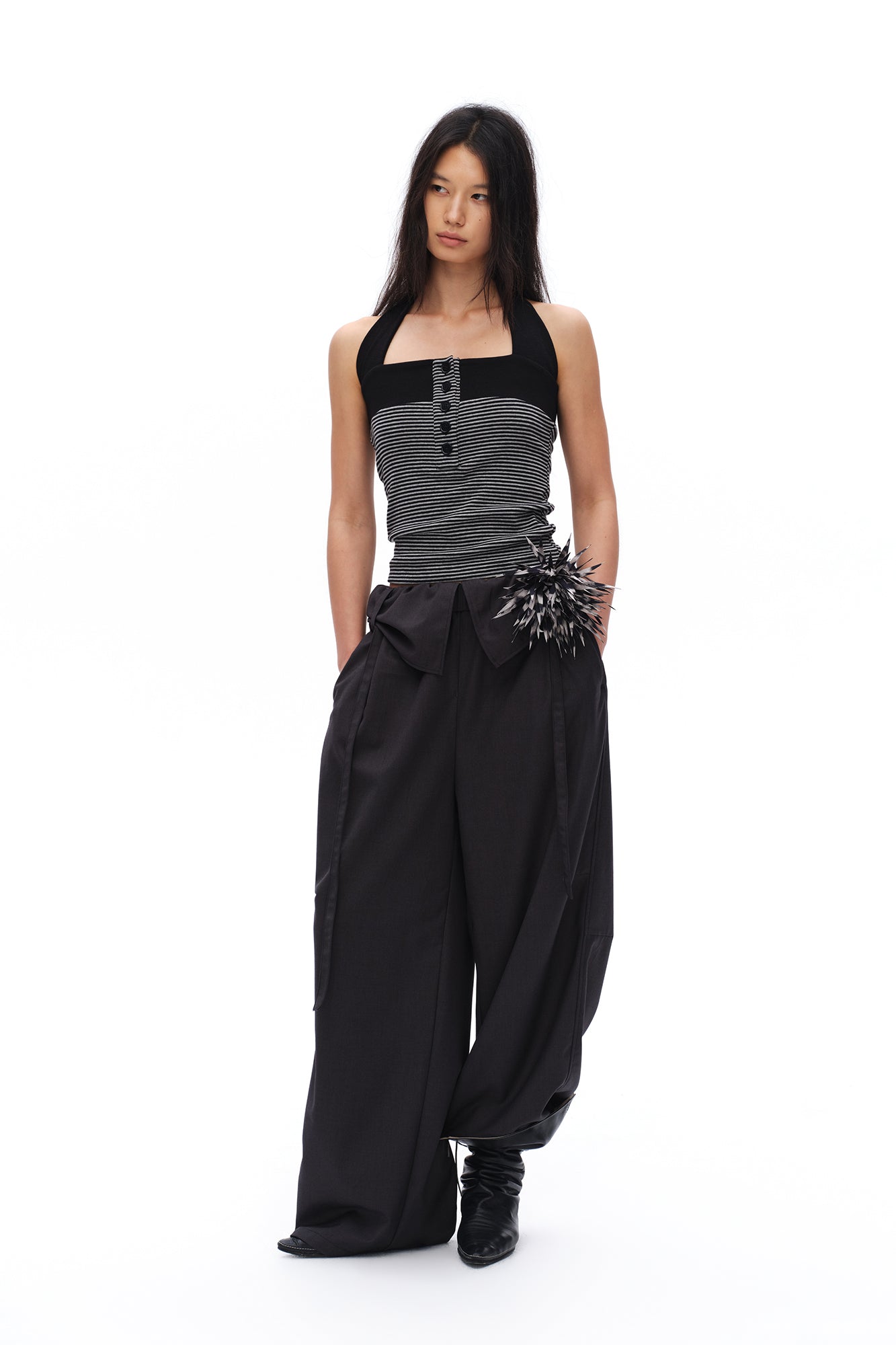 OINIMI Striped Button Halter Knit Top