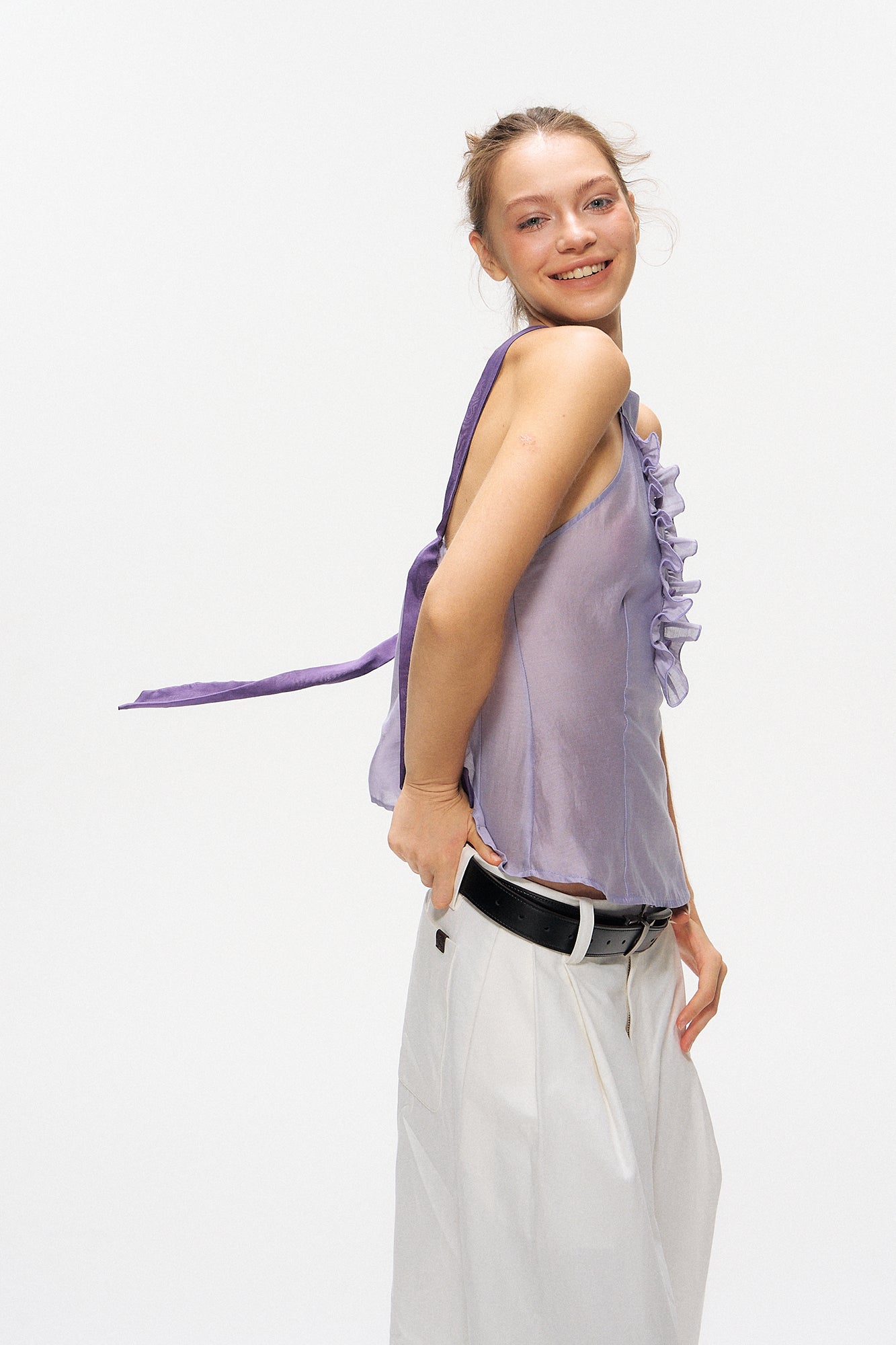 10AMSOTIIIIIIRED Convertible Ruffle Bib Top