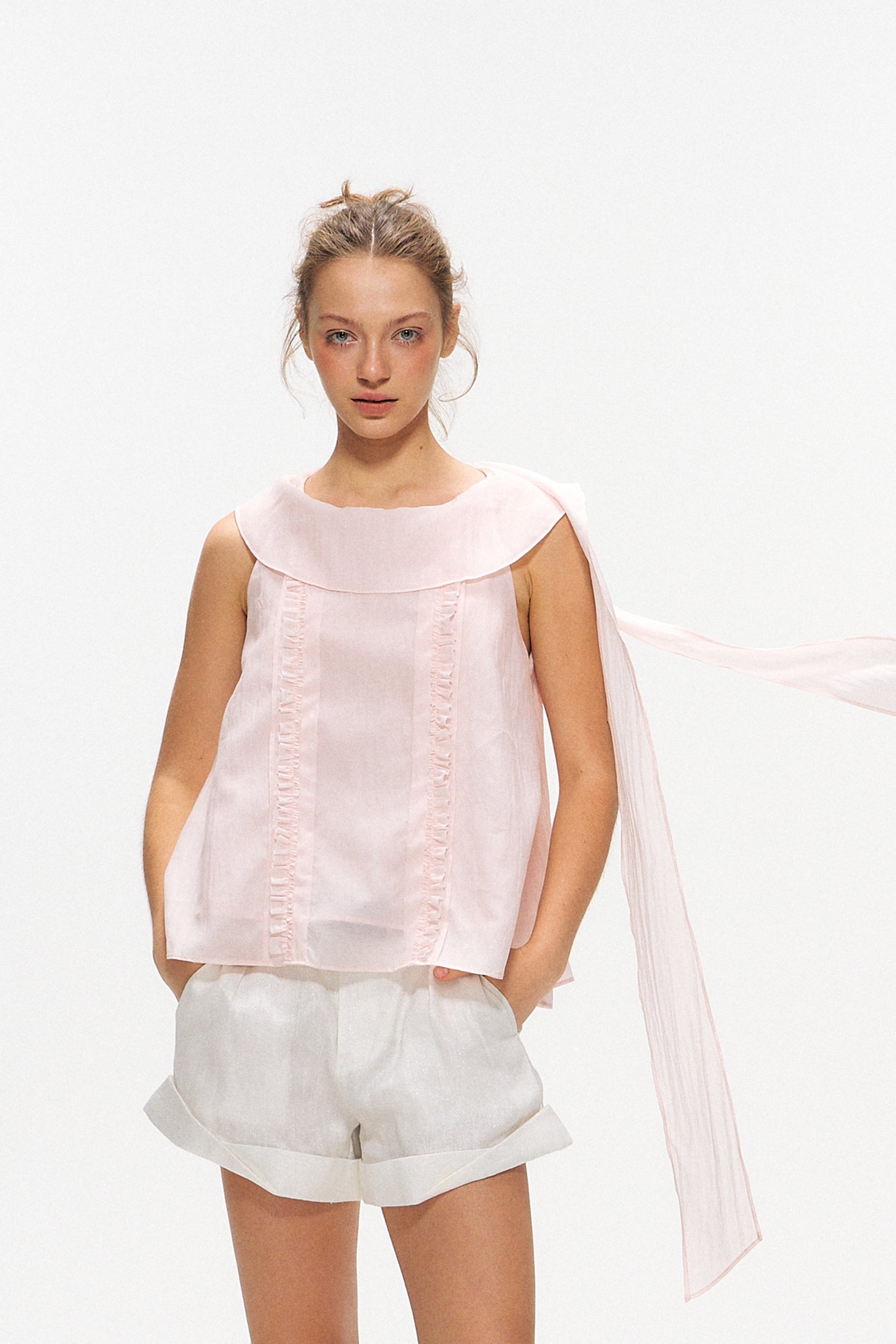 10AMSOTIIIIIIRED Drape-Collar Ruffle Trim Tank Top