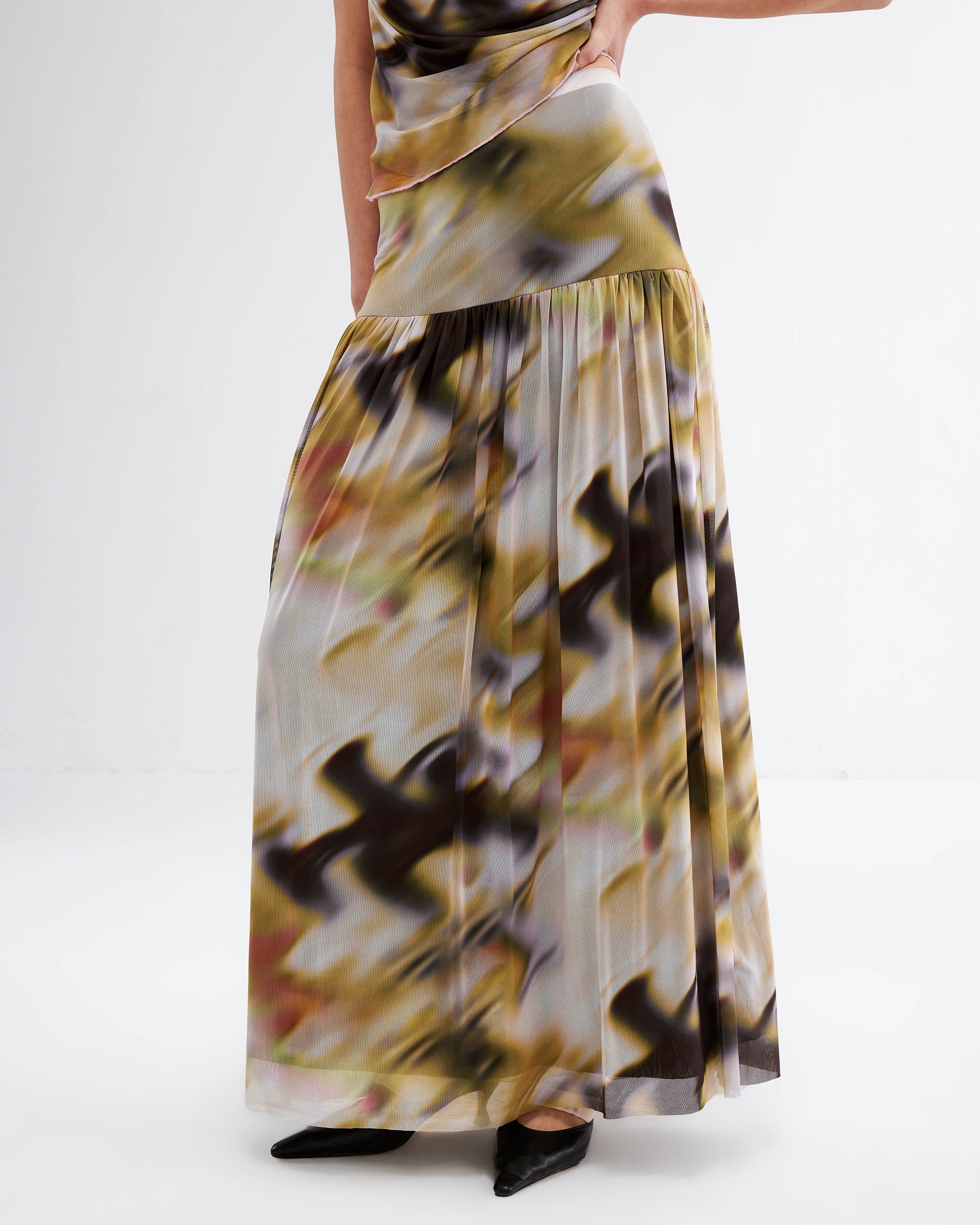 JIUWU PARK Blurred Print Gathered Maxi Skirt