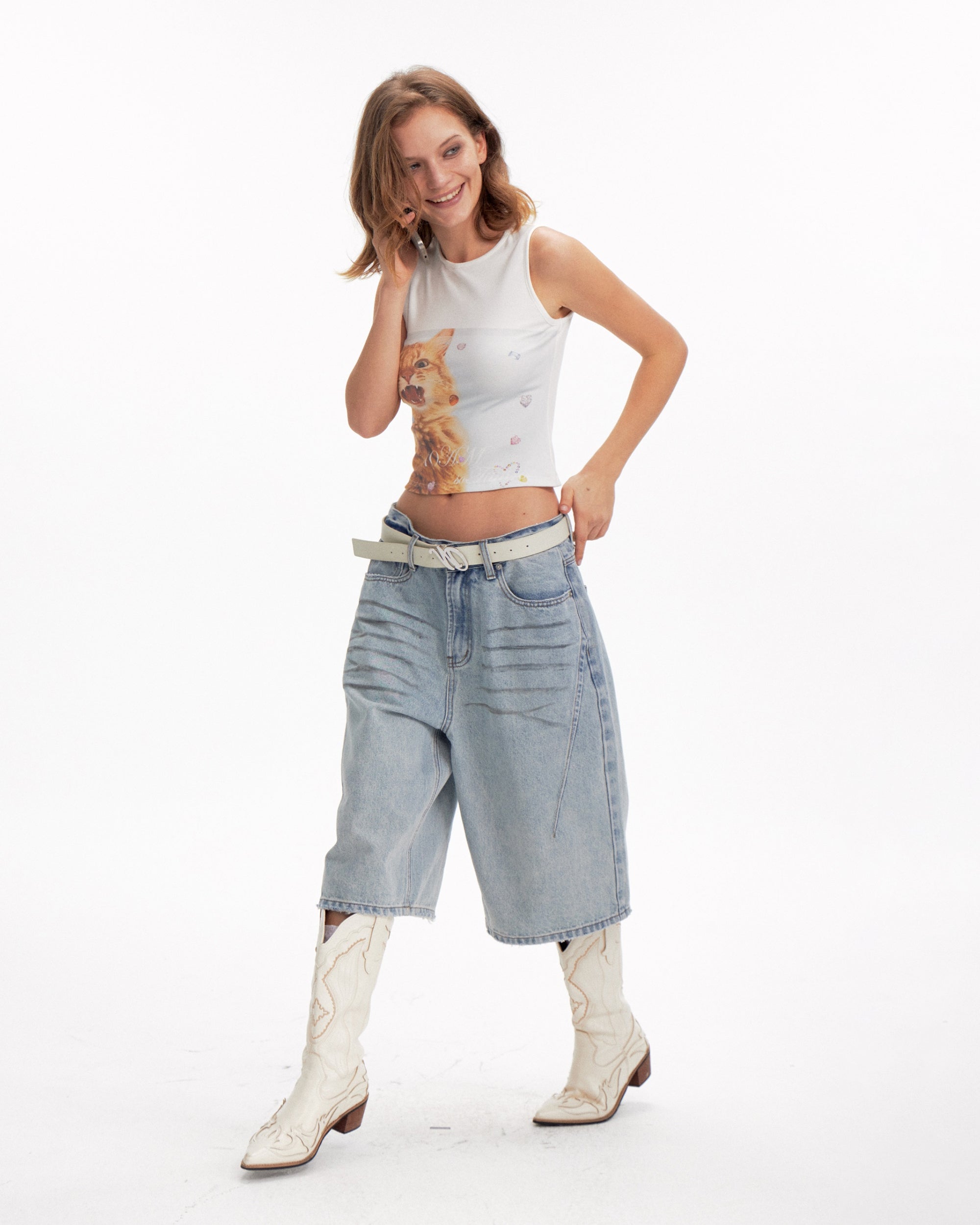 10AMSOTIIIIIIRED Retro Dog Graphic Washed Denim Shorts