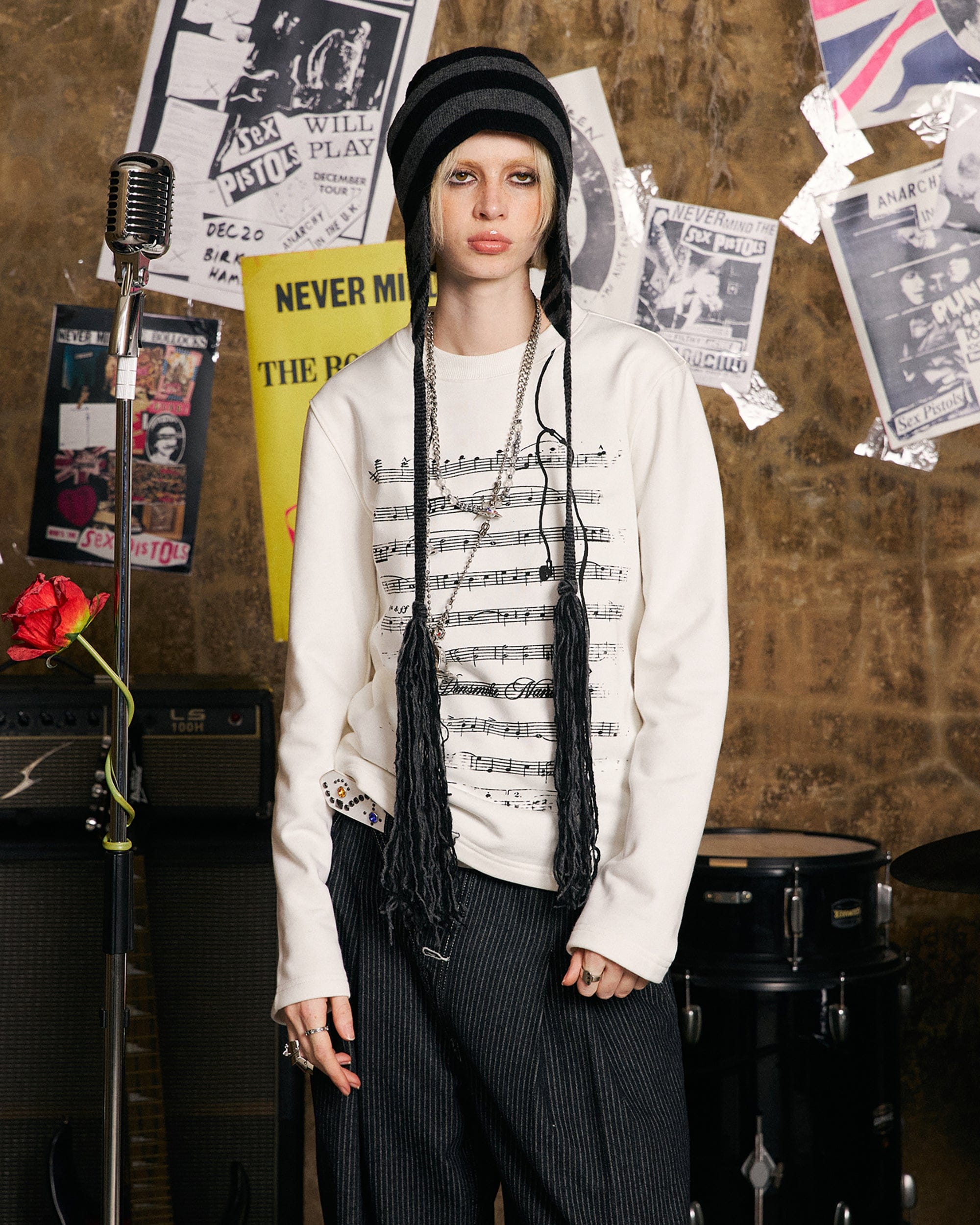 DONSMOKE × NANA Band Score Graphic Thermo Sweatshirt