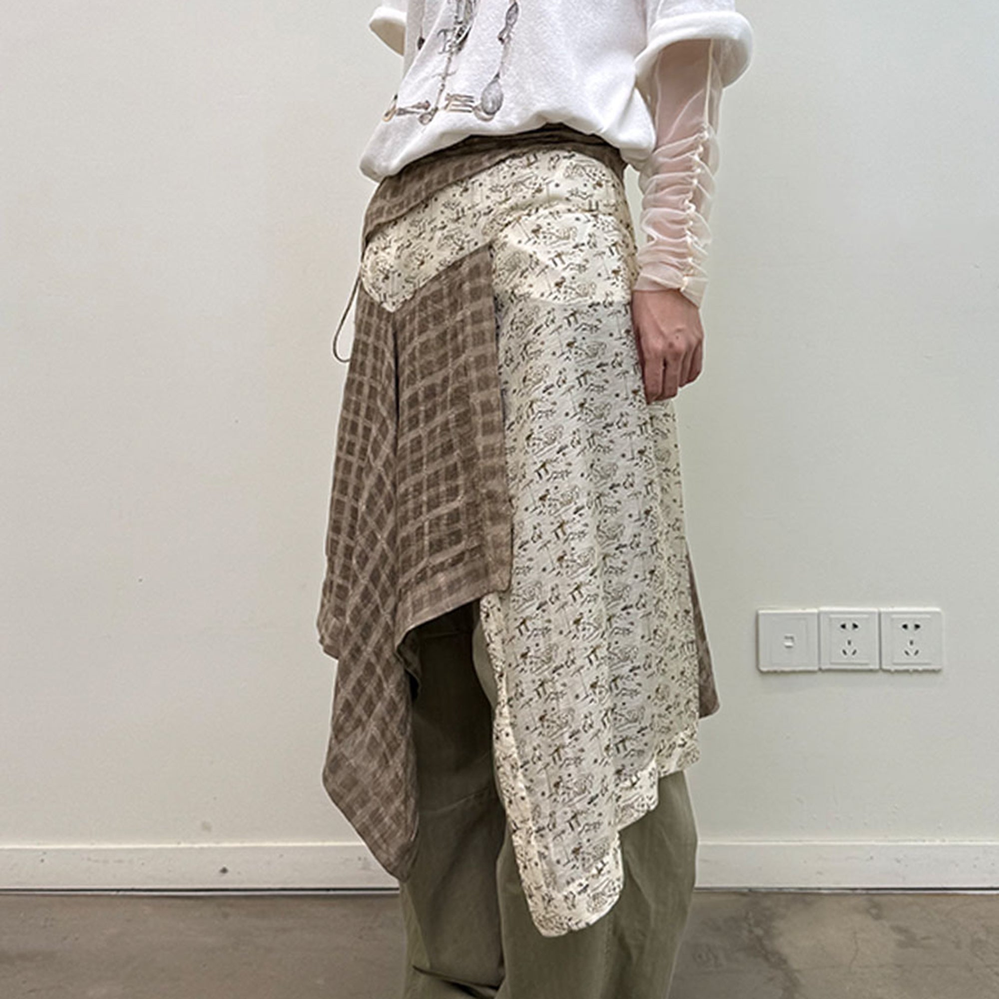 NEVERSEEZ Spliced Plaid-Toile Wrap Apron