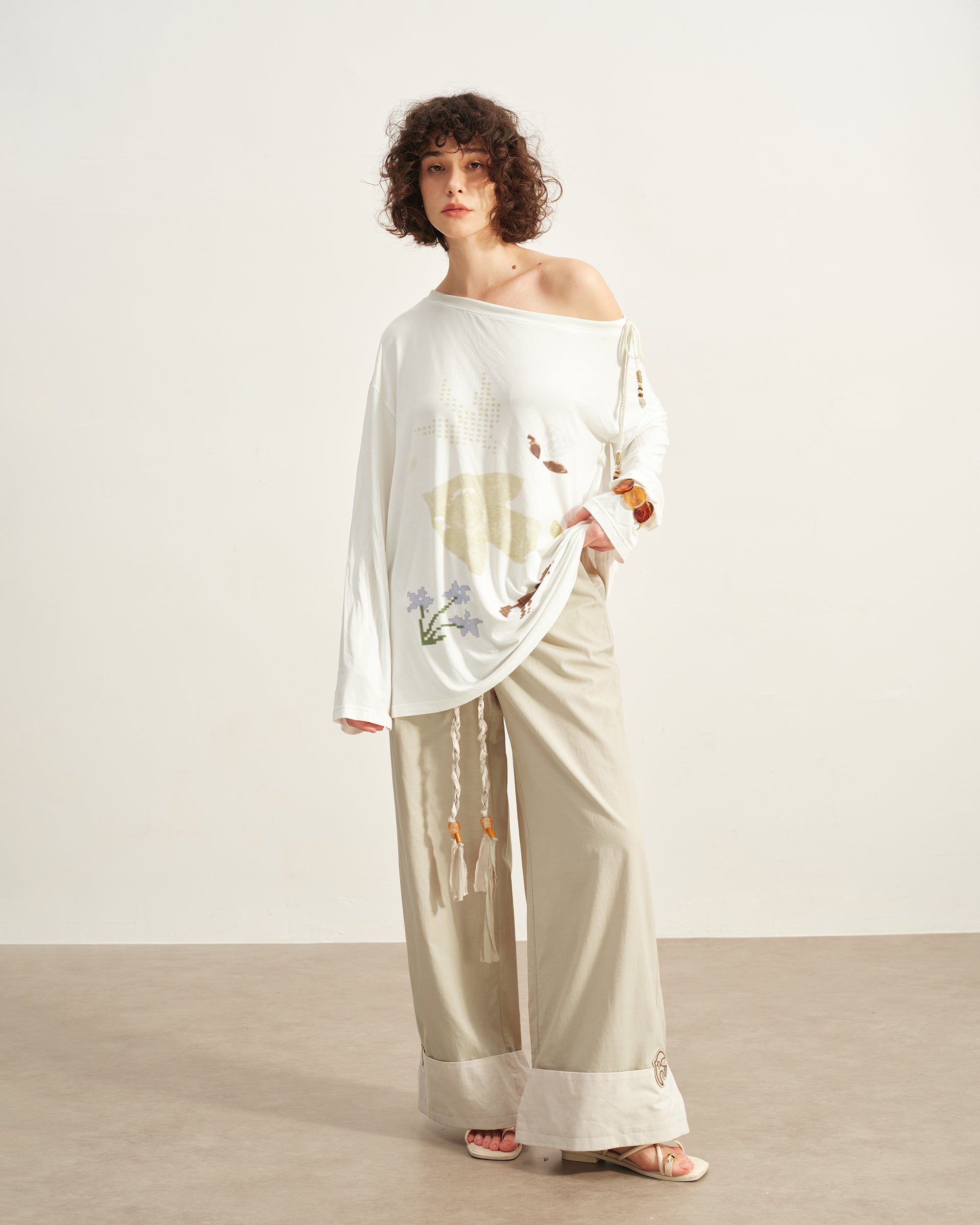 SOFITTE Graphic One-Shoulder Long-Sleeve Tee