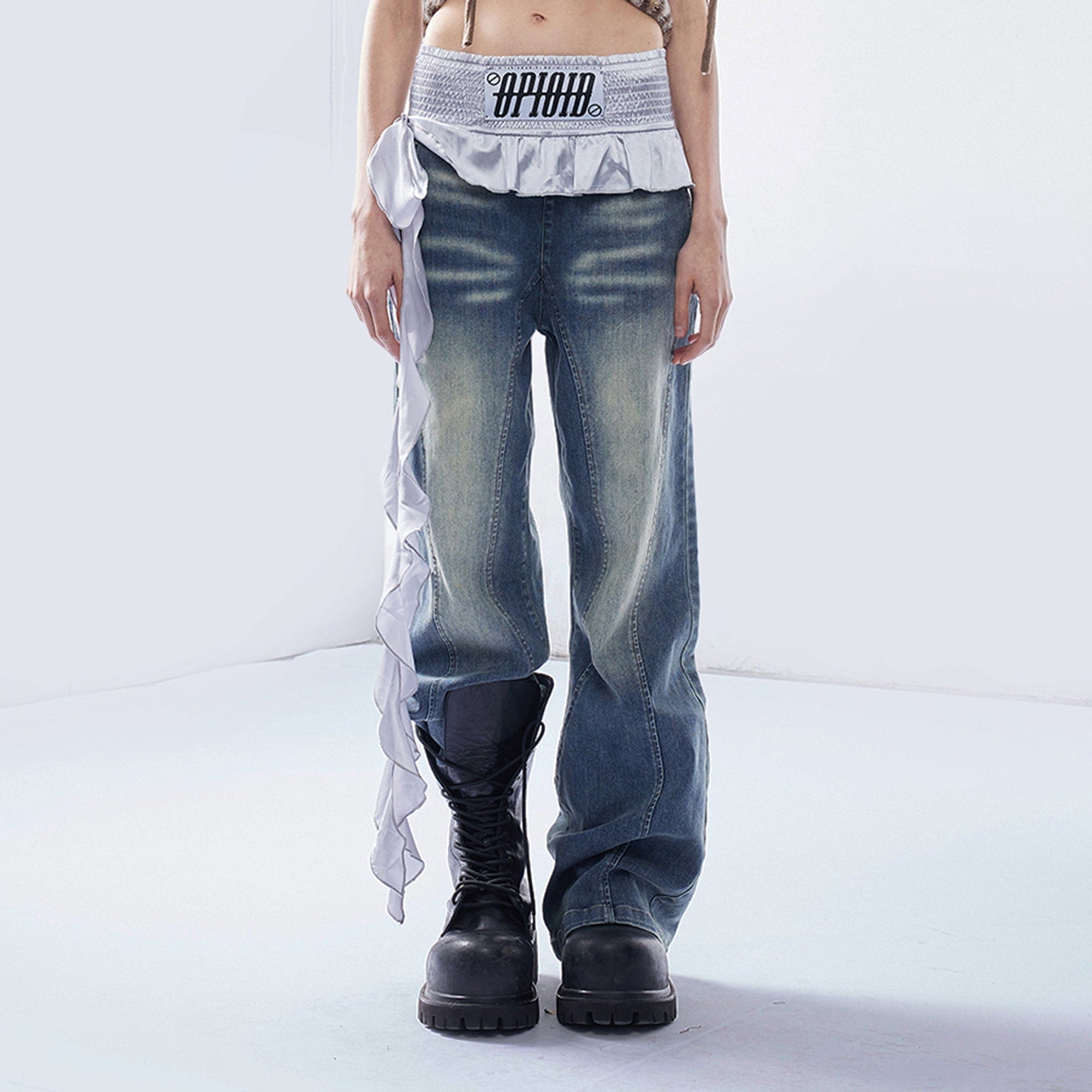 EMOHA Contrast Ruffle Waistband Washed Jeans