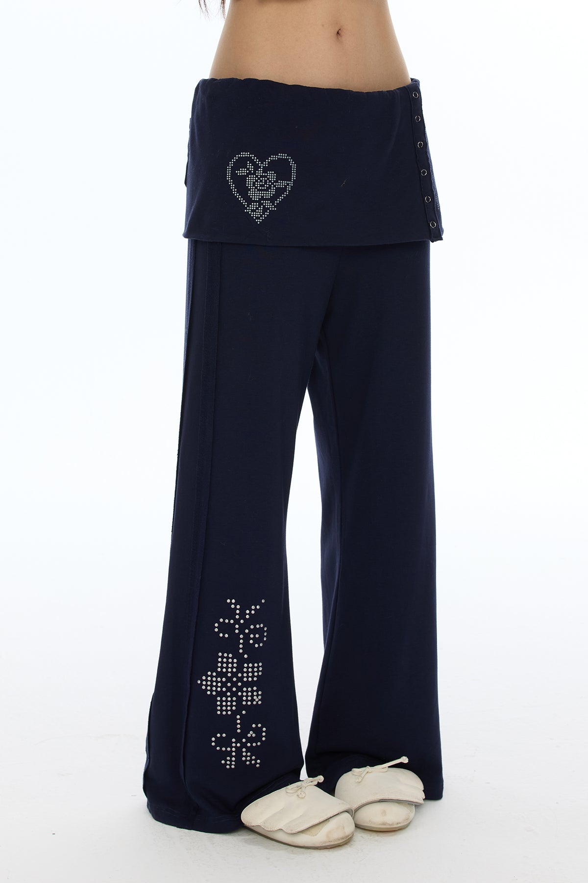 BETWEENAND Diamond Graphic Skirt-Overlay Flared Sweatpants