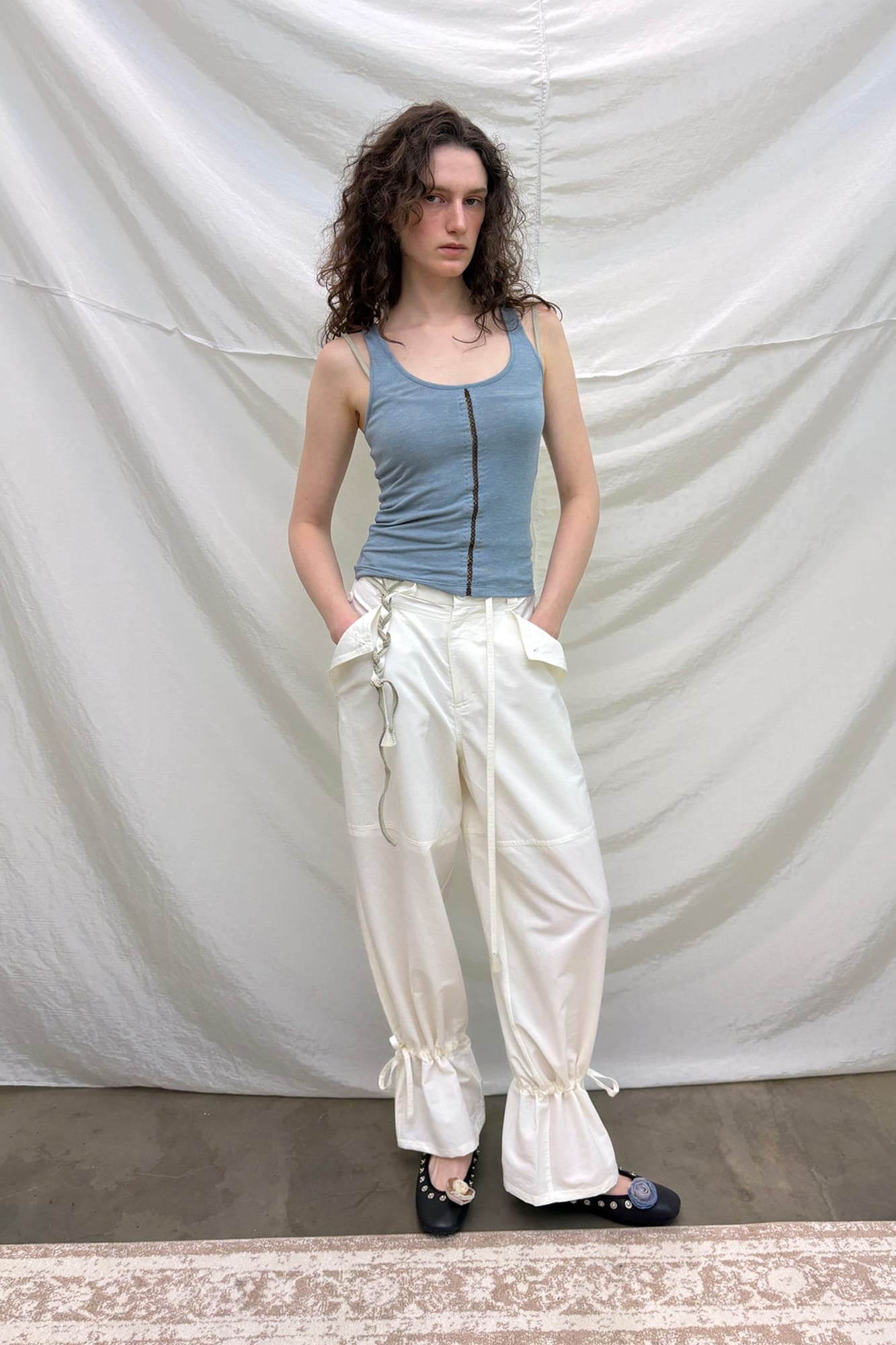 NEVERSEEZ Drawstring Wide-Leg Ruched-Cuff Parachute Pants
