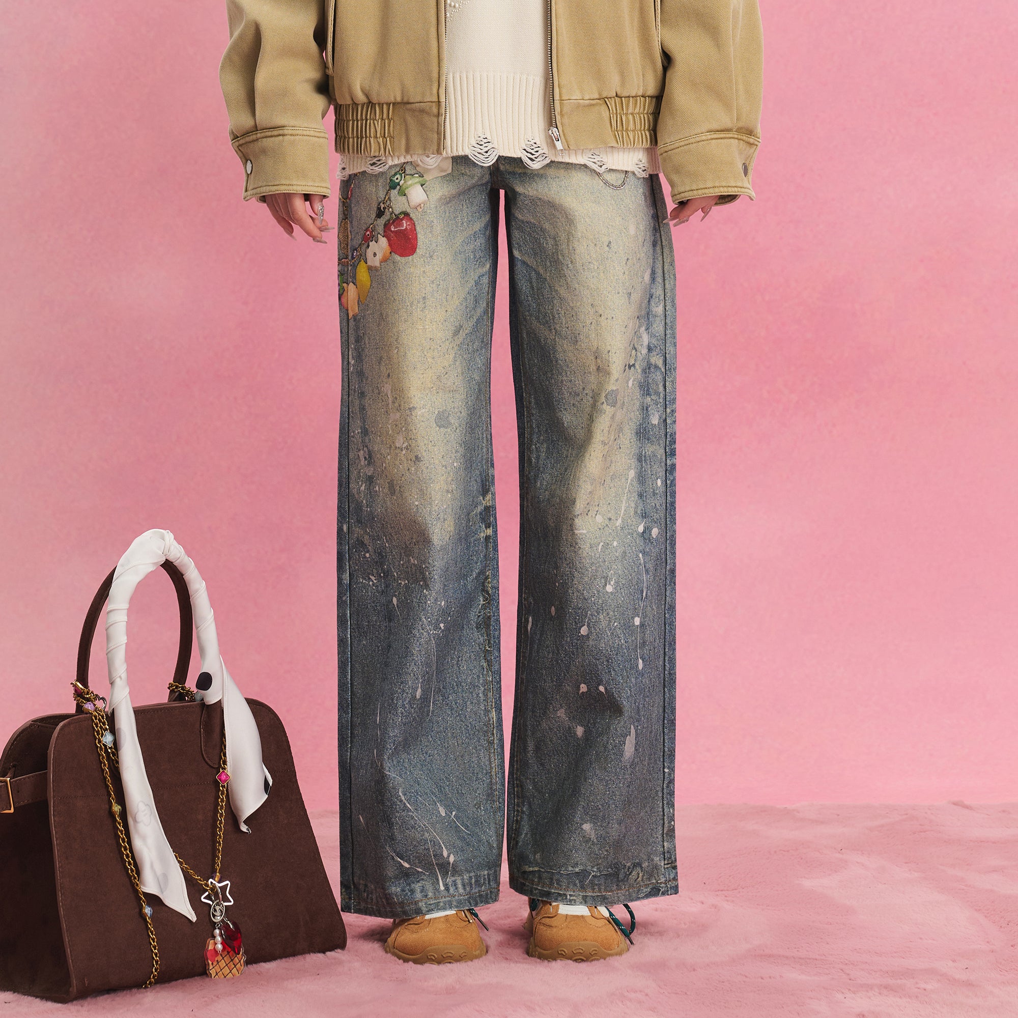 SOFITTE Charm Graphic Splatter Wrinkle-Washed Jeans