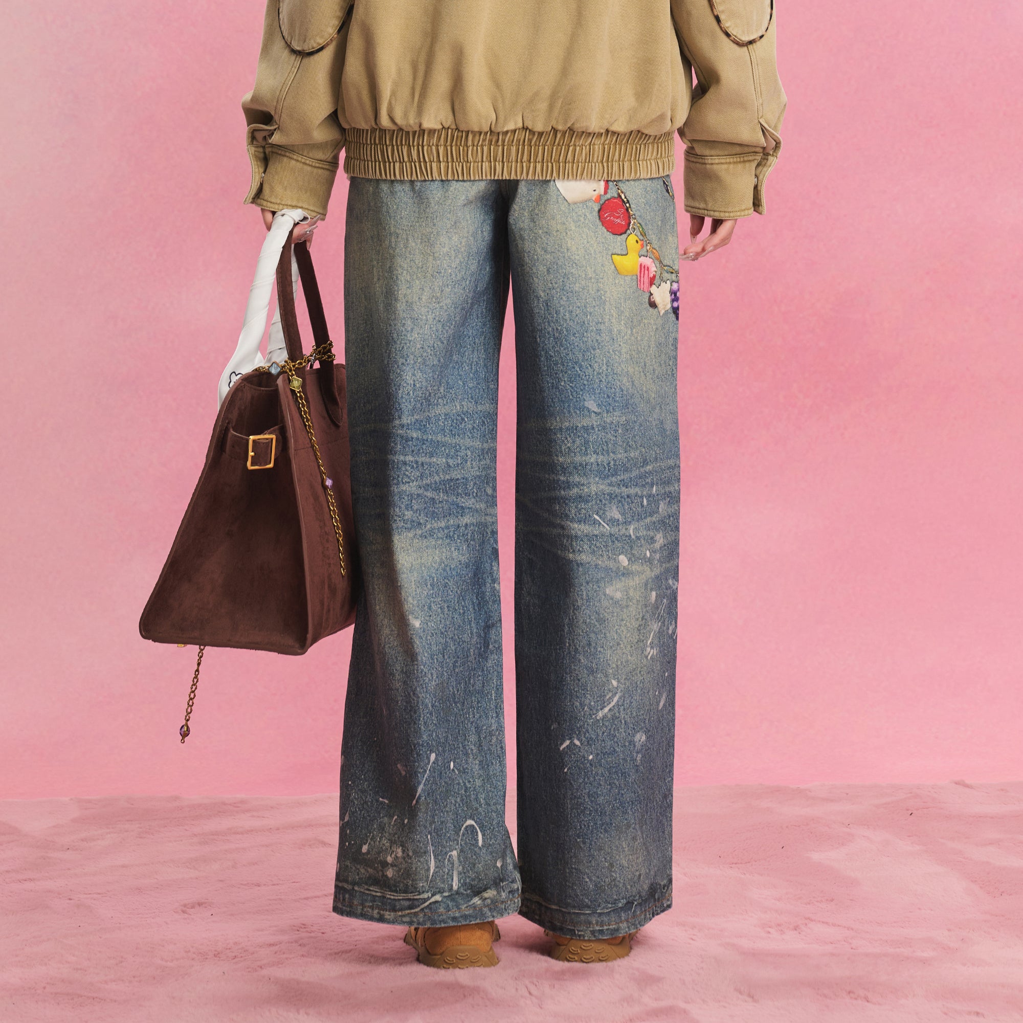 SOFITTE Charm Graphic Splatter Wrinkle-Washed Jeans