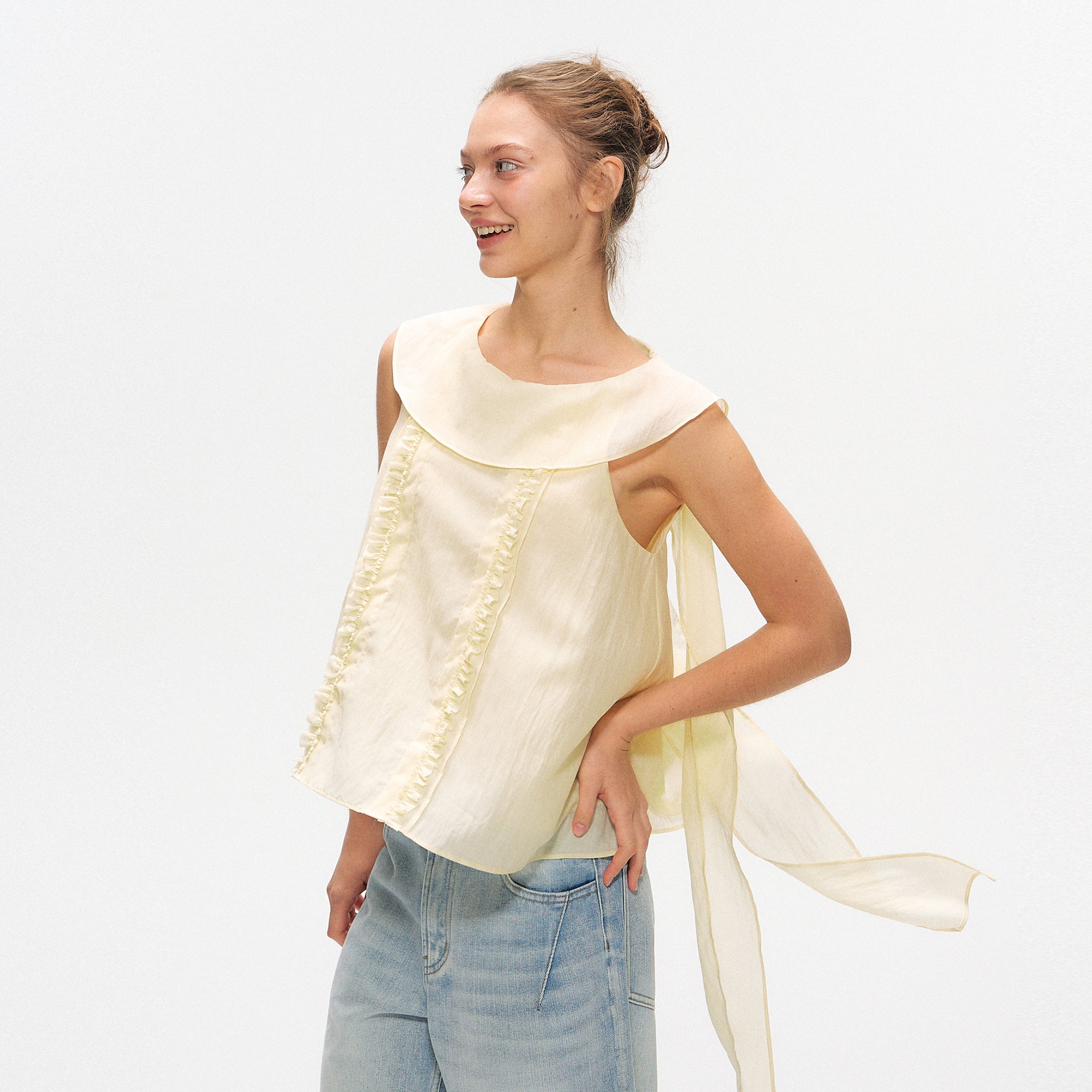 10AMSOTIIIIIIRED Drape-Collar Ruffle Trim Tank Top