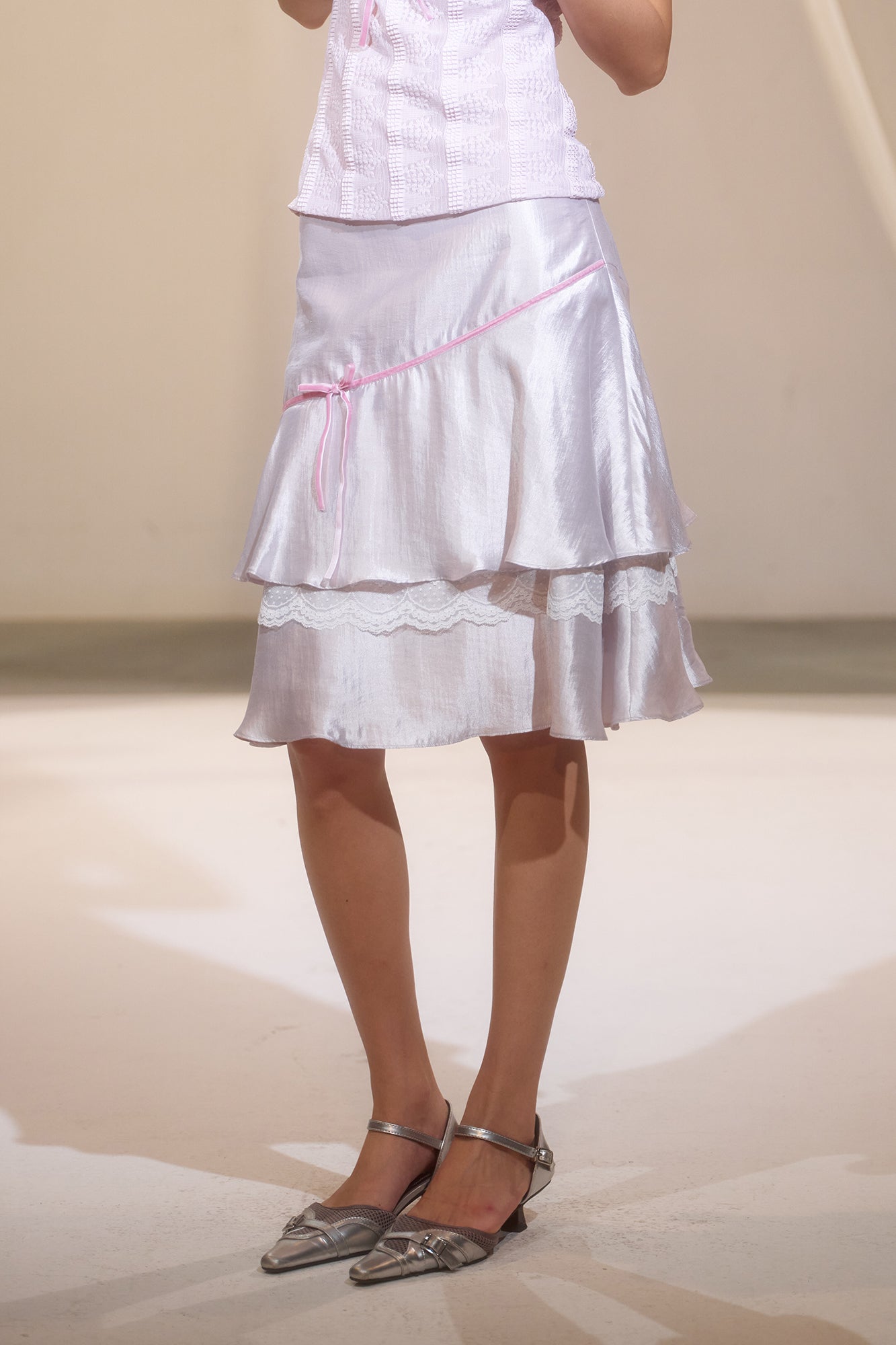 IVETONG Satin Lace Trim Layered Skirt