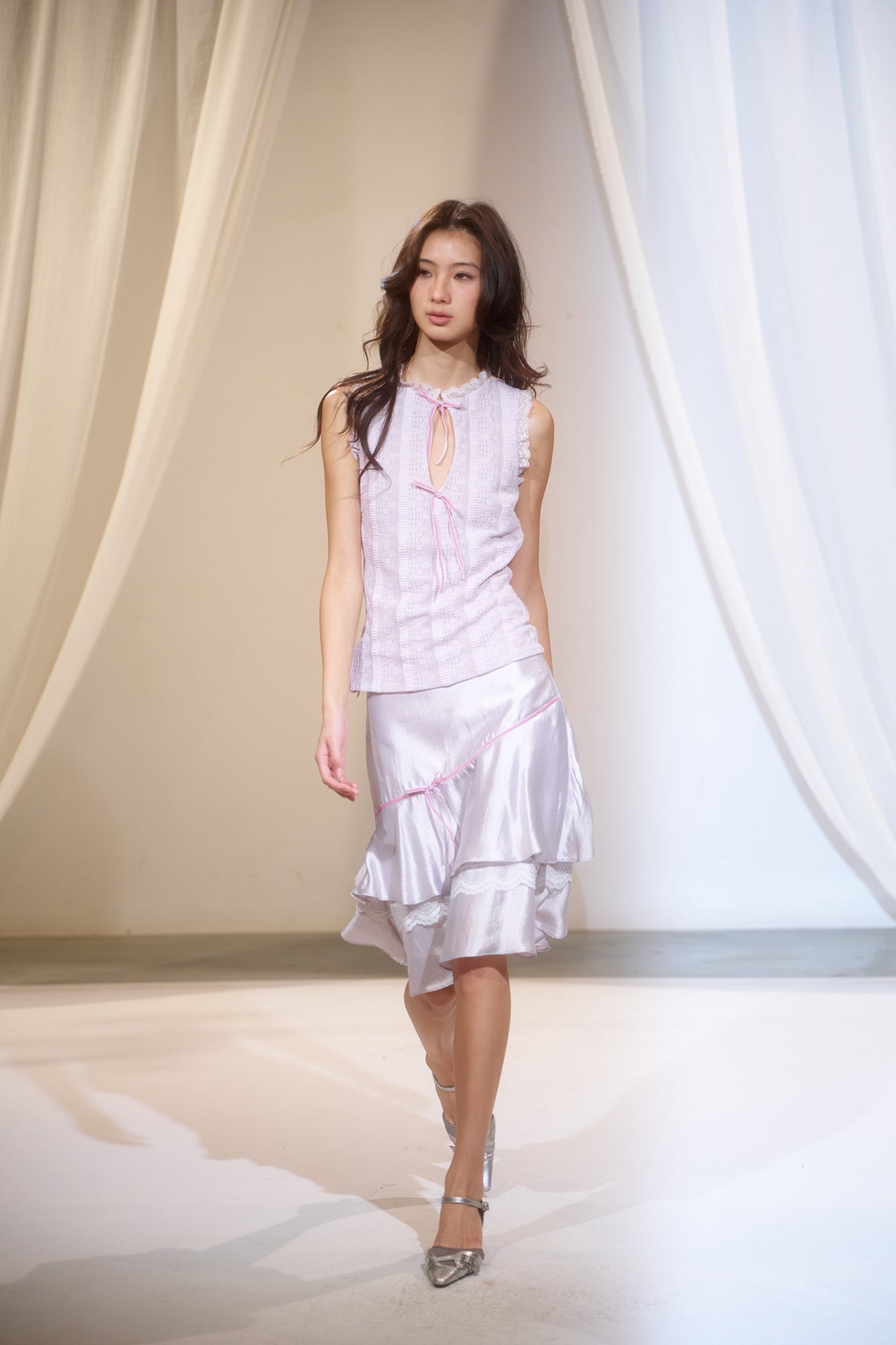 IVETONG Satin Lace Trim Layered Skirt