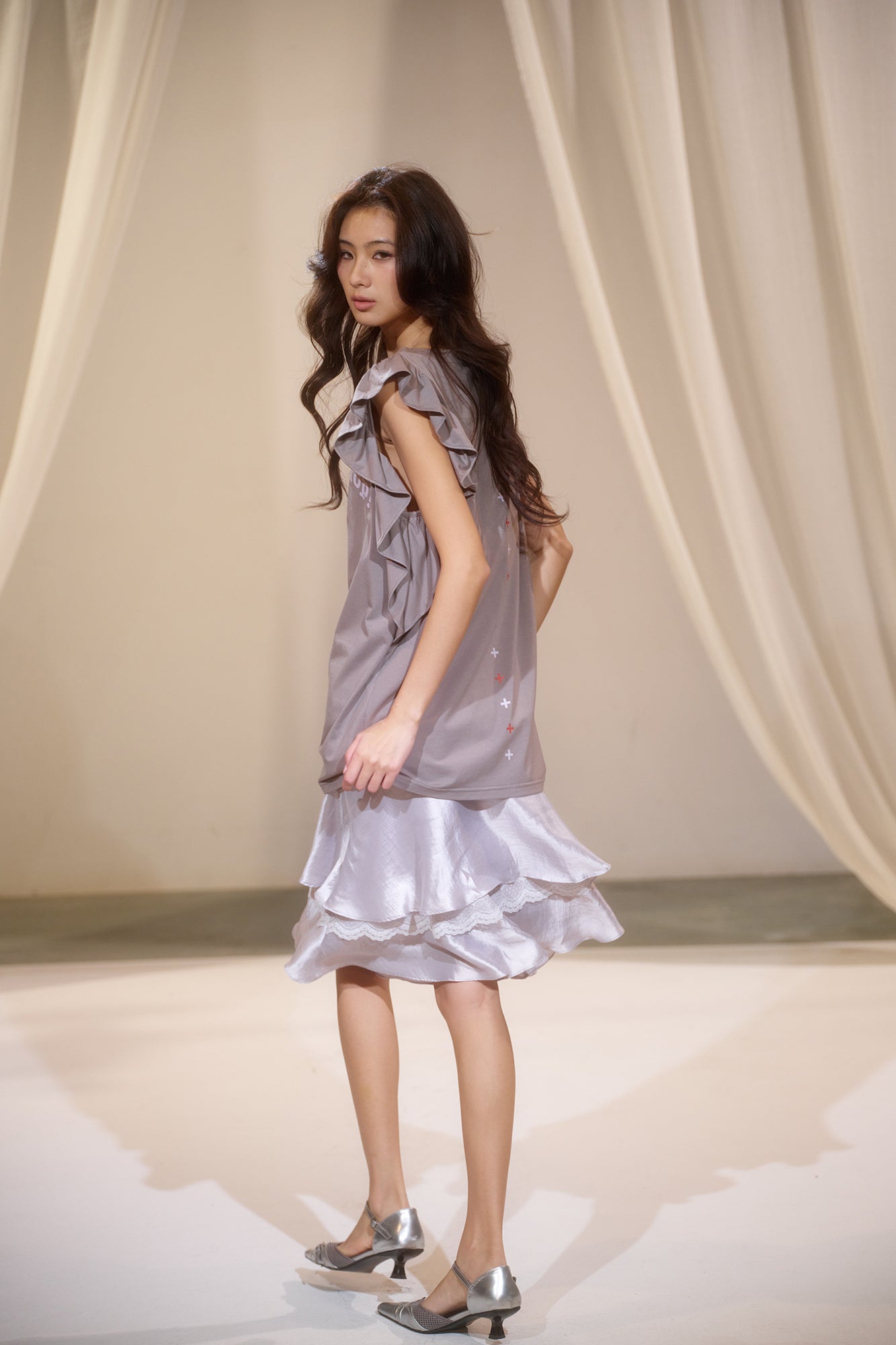 IVETONG Satin Lace Trim Layered Skirt