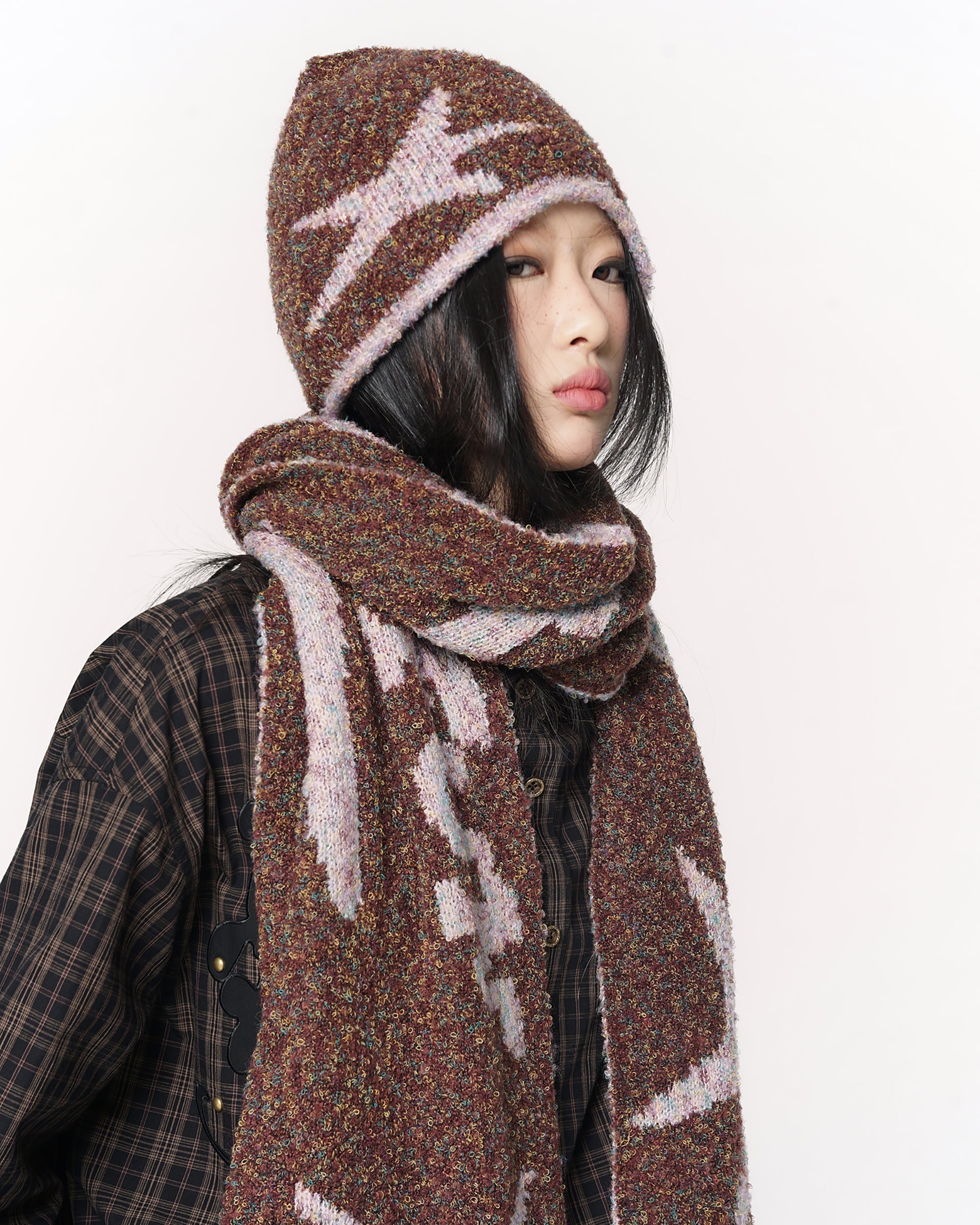 CONFUN Retro Star Bouclé Knit Scarf & Beanie