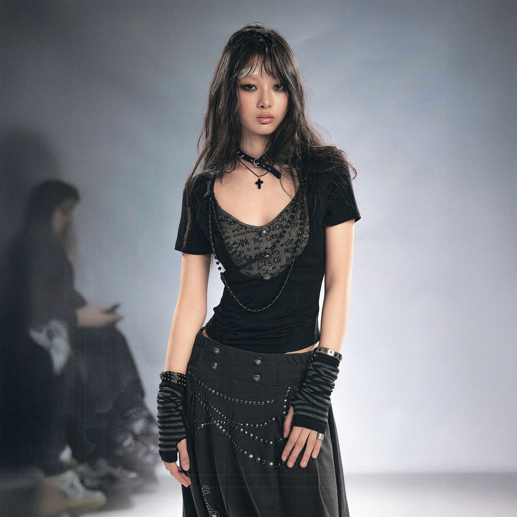 CESTNOUS Contrast Faux Layered Beaded Tee
