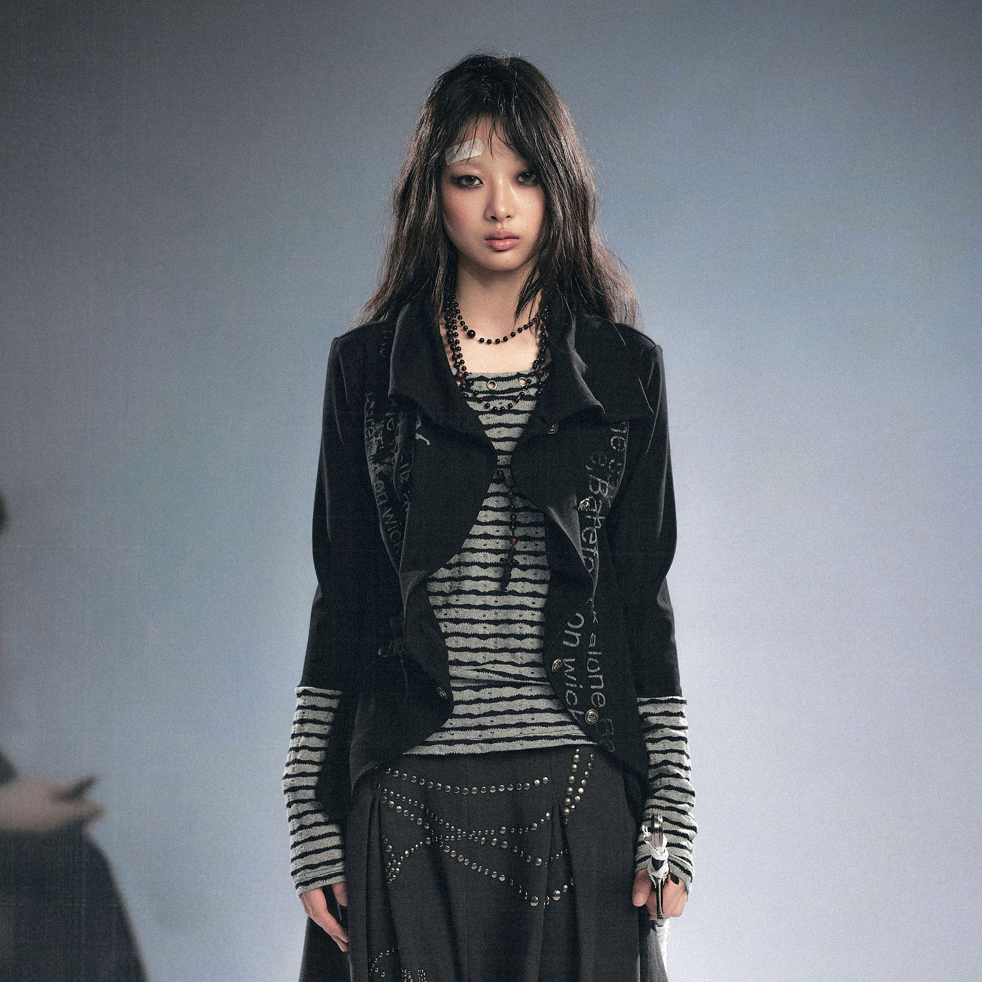 CESTNOUS Faux Layered Distressed Striped Top