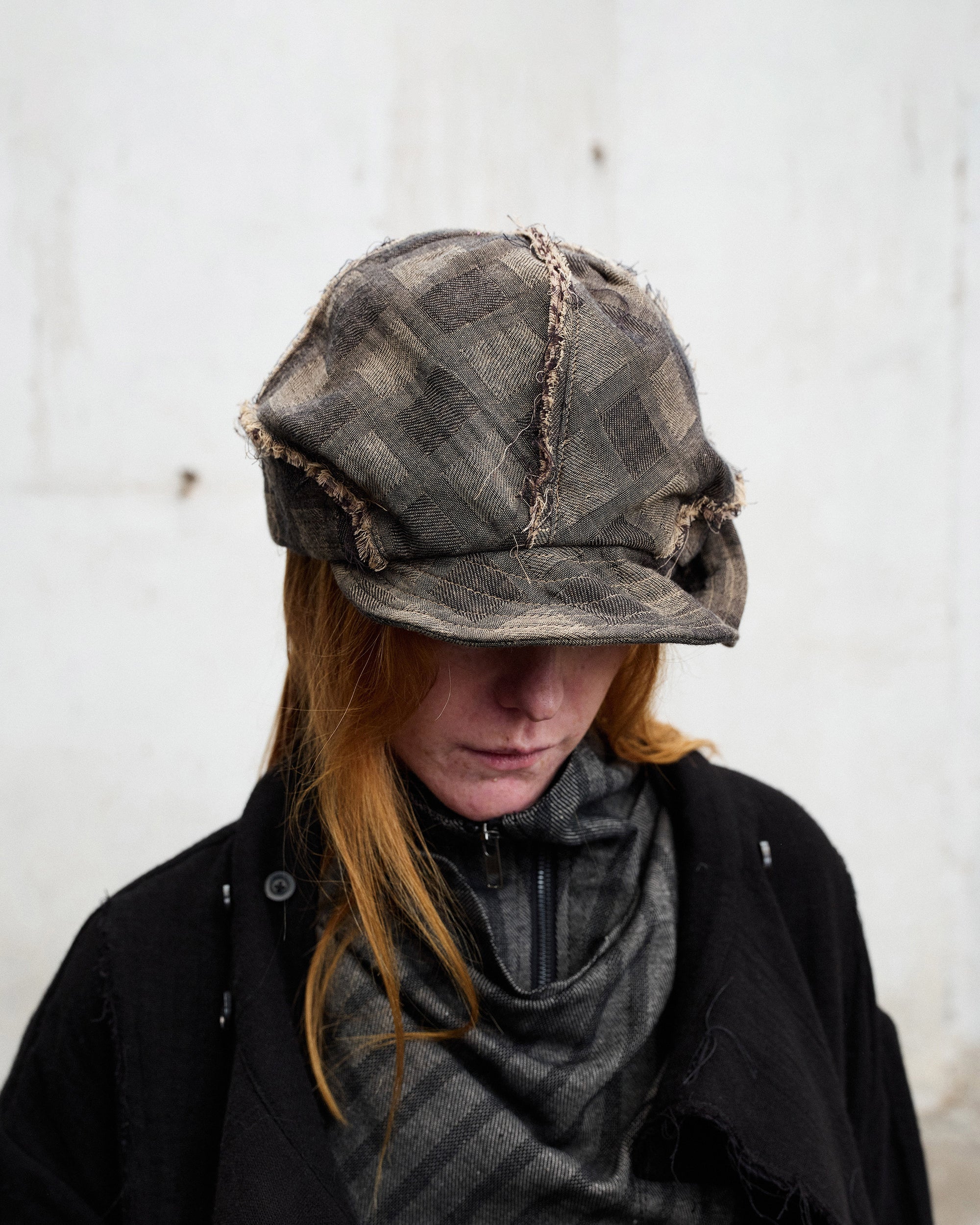 ILNya Nieternite Nifutur Frayed Plaid Spliced Newsboy Cap
