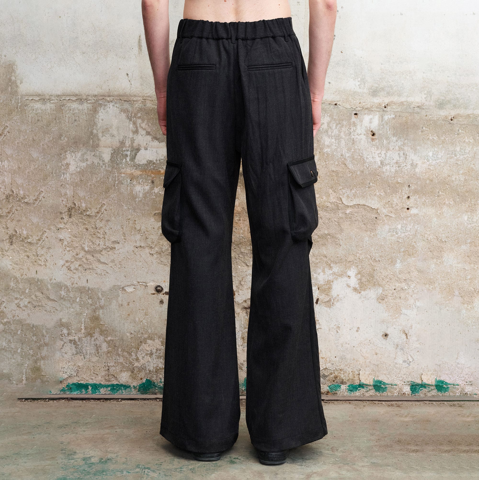 ILNya Nieternite Nifutur Pleated Cargo Flare Pants