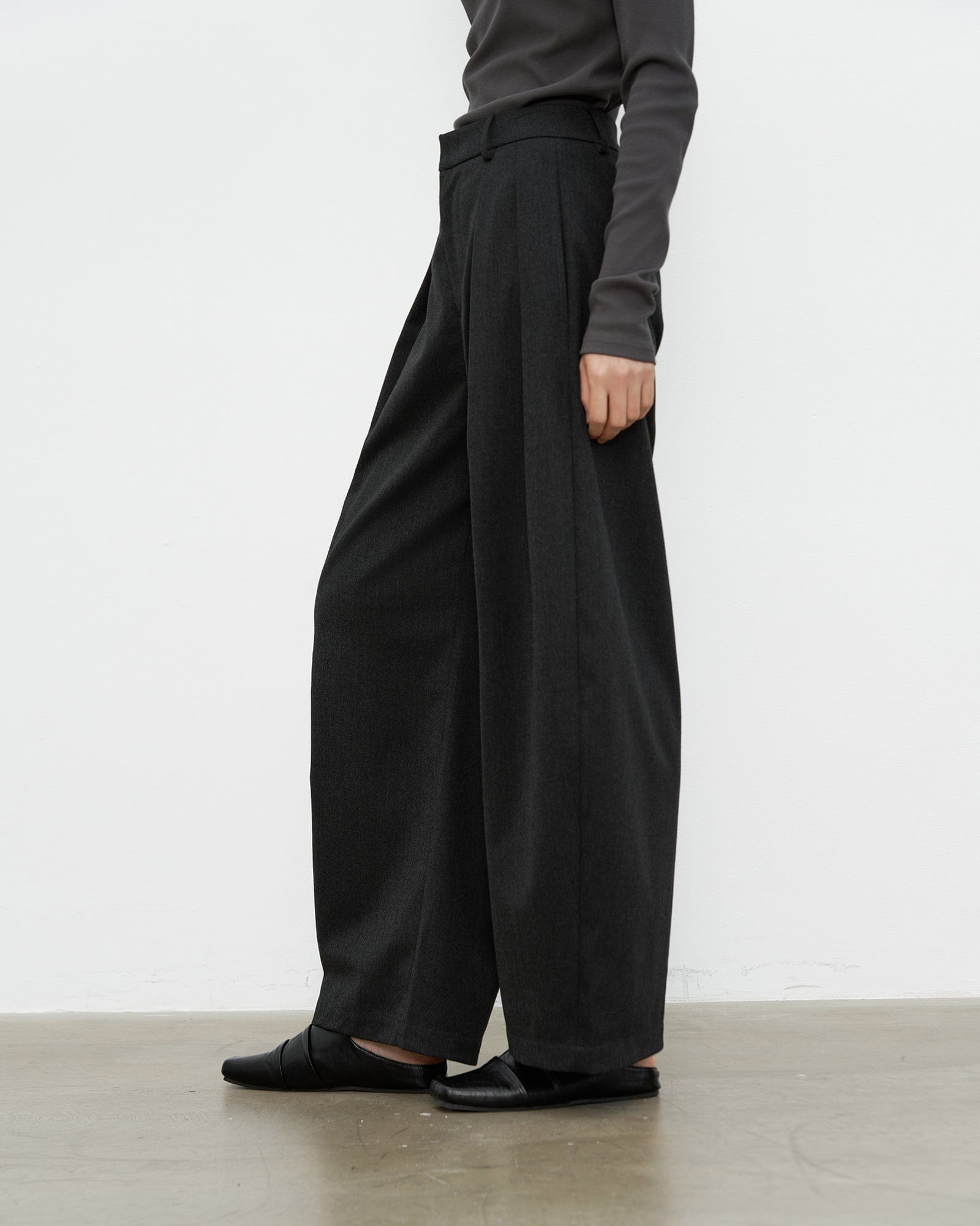 SAME FLOW Retro Wool-Blend Pleated Wide-Leg Trousers