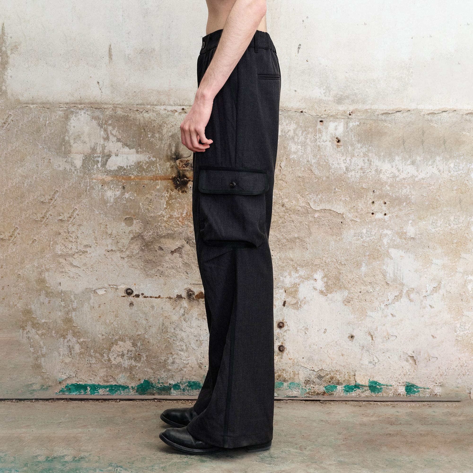 ILNya Nieternite Nifutur Pleated Cargo Flare Pants