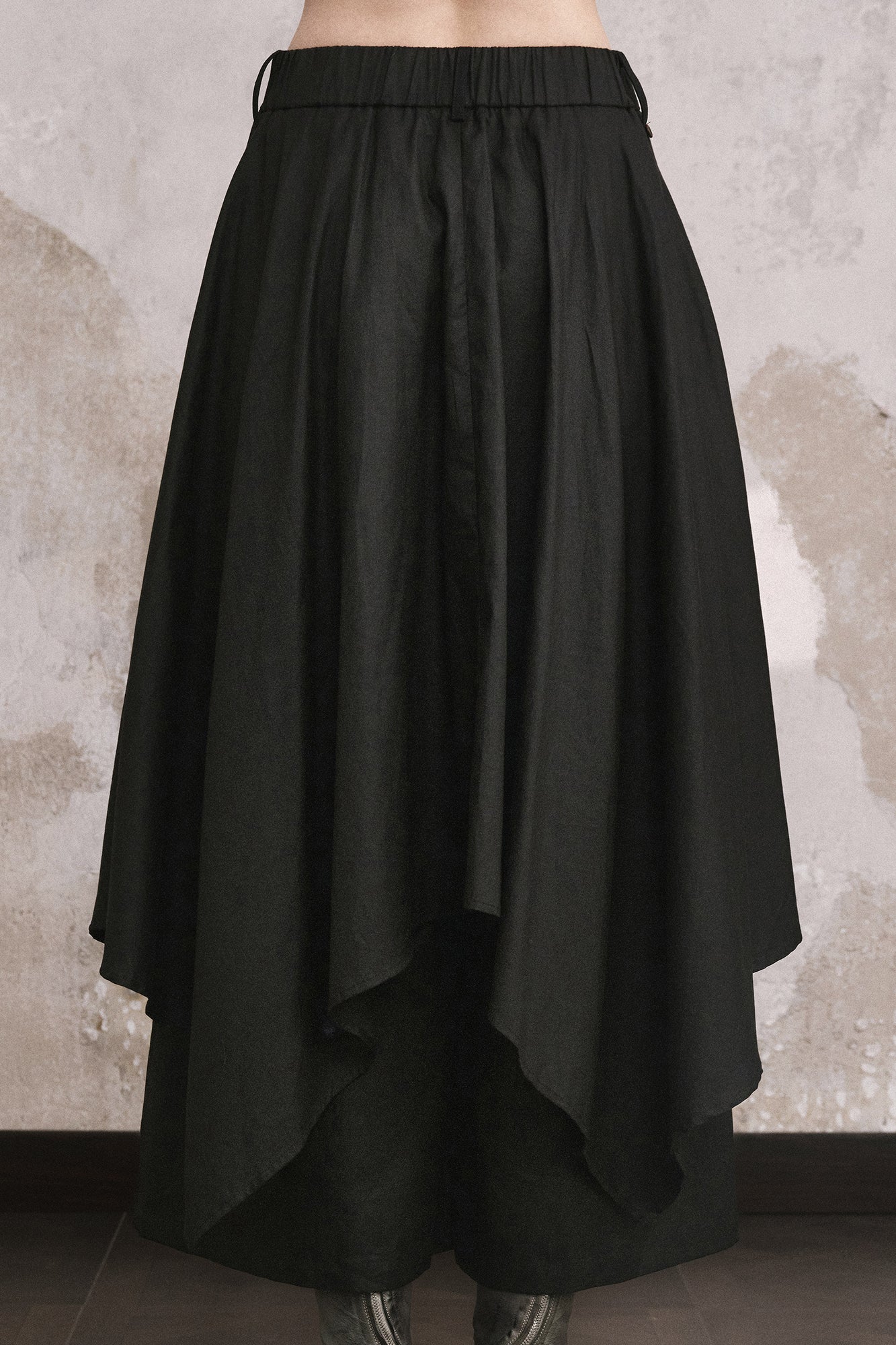 ILNya Nieternite Nifutur Asymmetrical Layered Graphic Skirt Pants