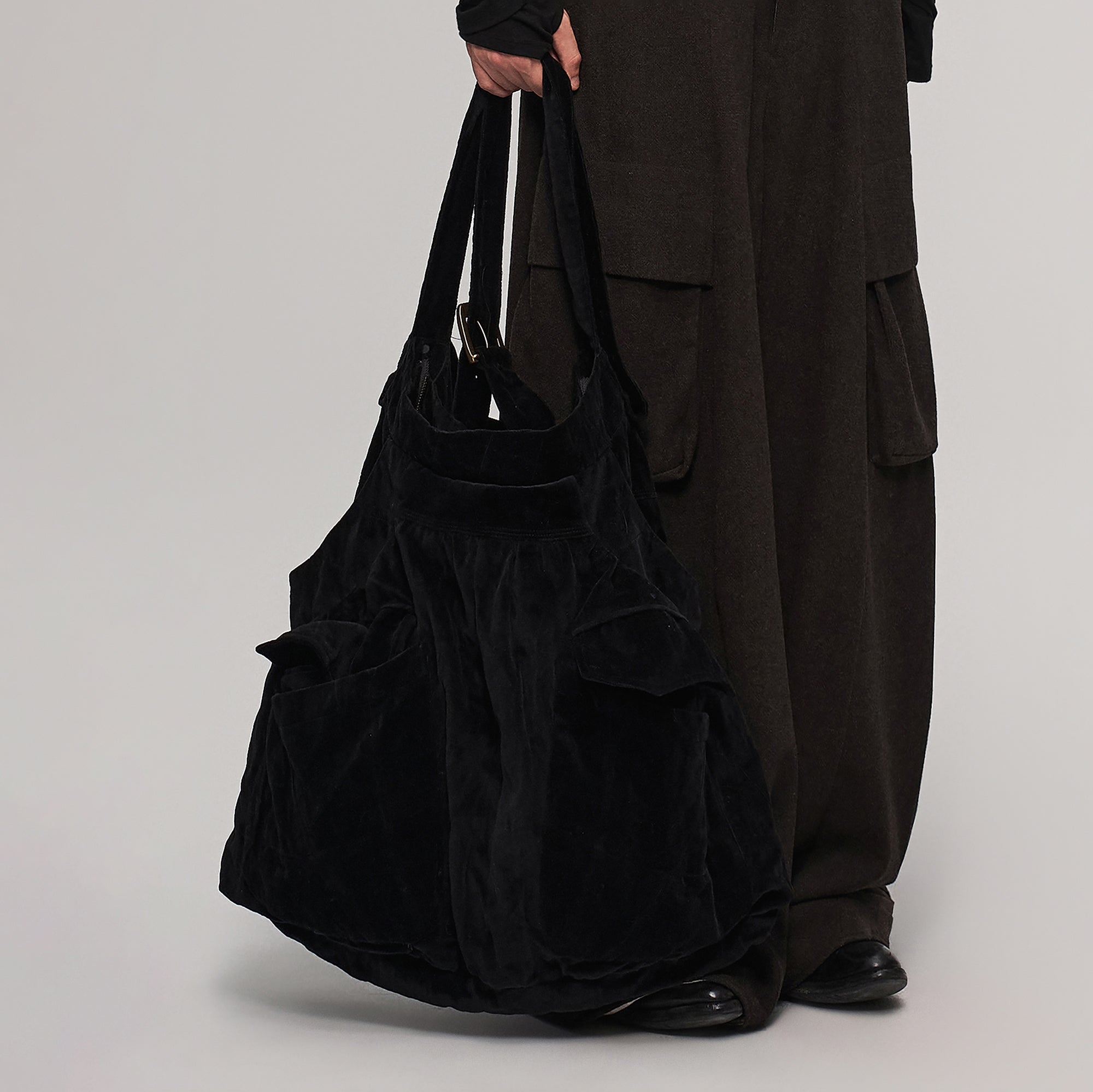 ILNya Nieternite Nifutur Oversized Linen Horsehide-Strap Messenger Bag