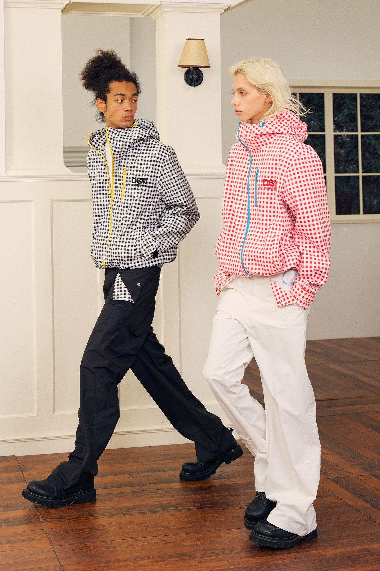 DONSMOKE Diagonal-Zip Check Teflon Windbreaker