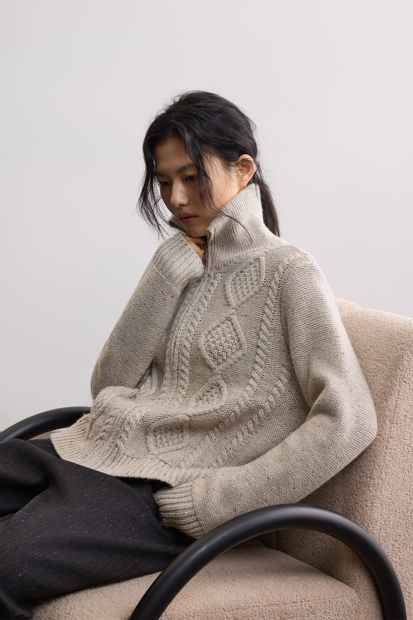 SAME FLOW Cable-Knit High-Neck Zip-Up Sweater