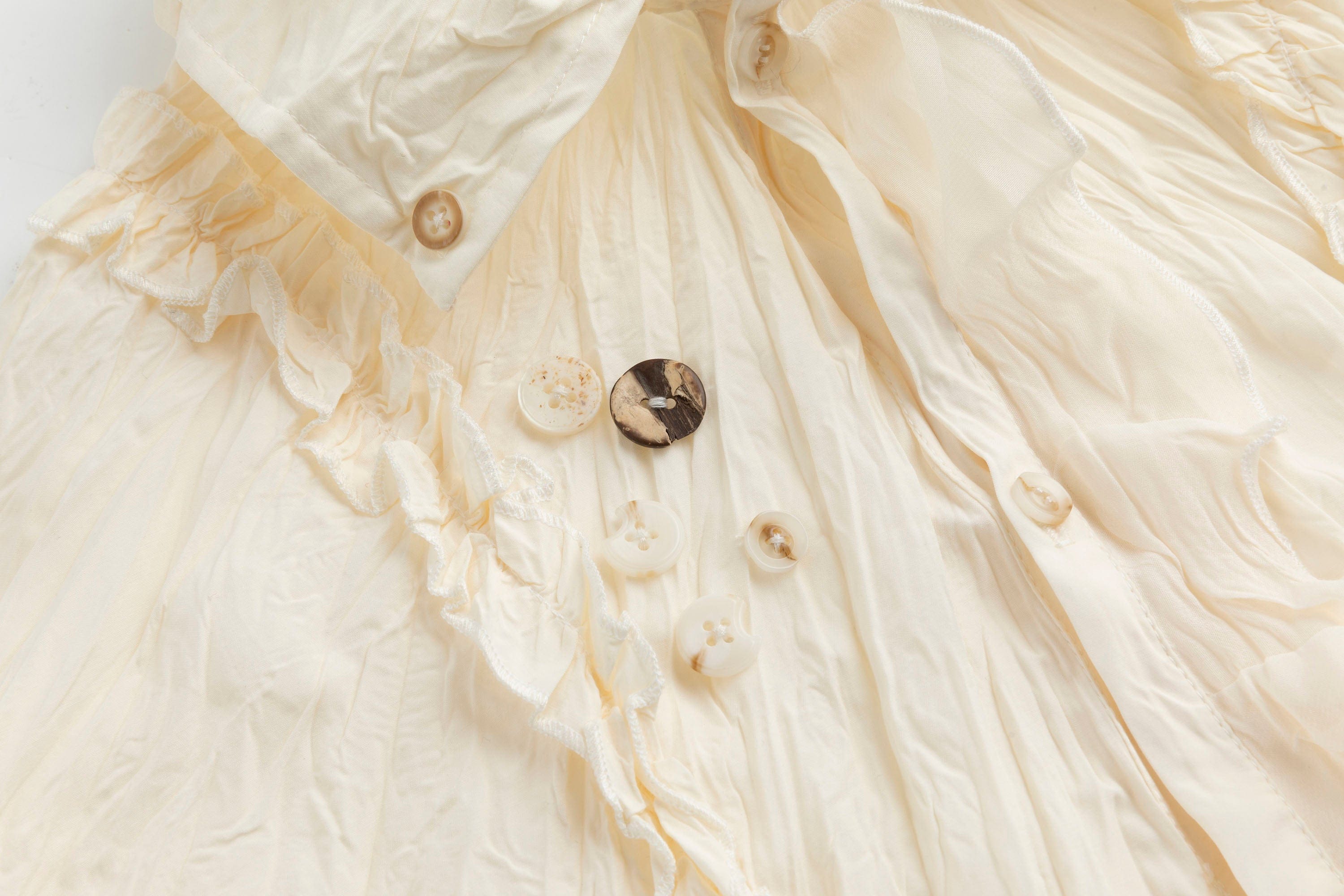 CESTNOUS Ruched Ruffle Spliced Shirt