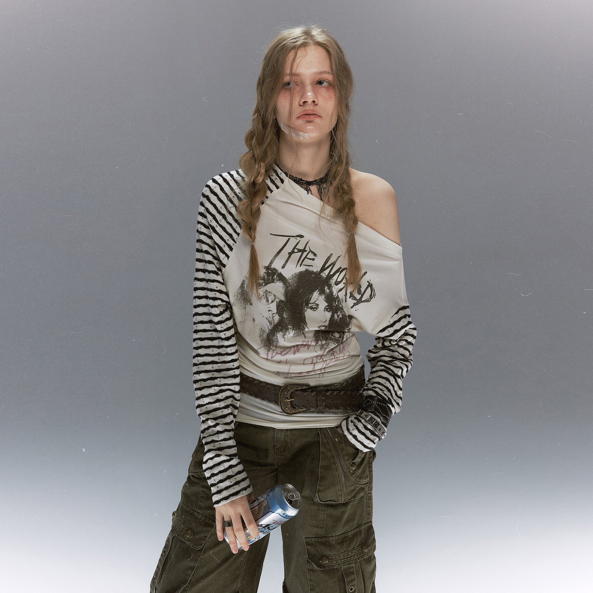 CESTNOUS Punk Graphic Spliced Striped Off-Shoulder Long-Sleeve Tee