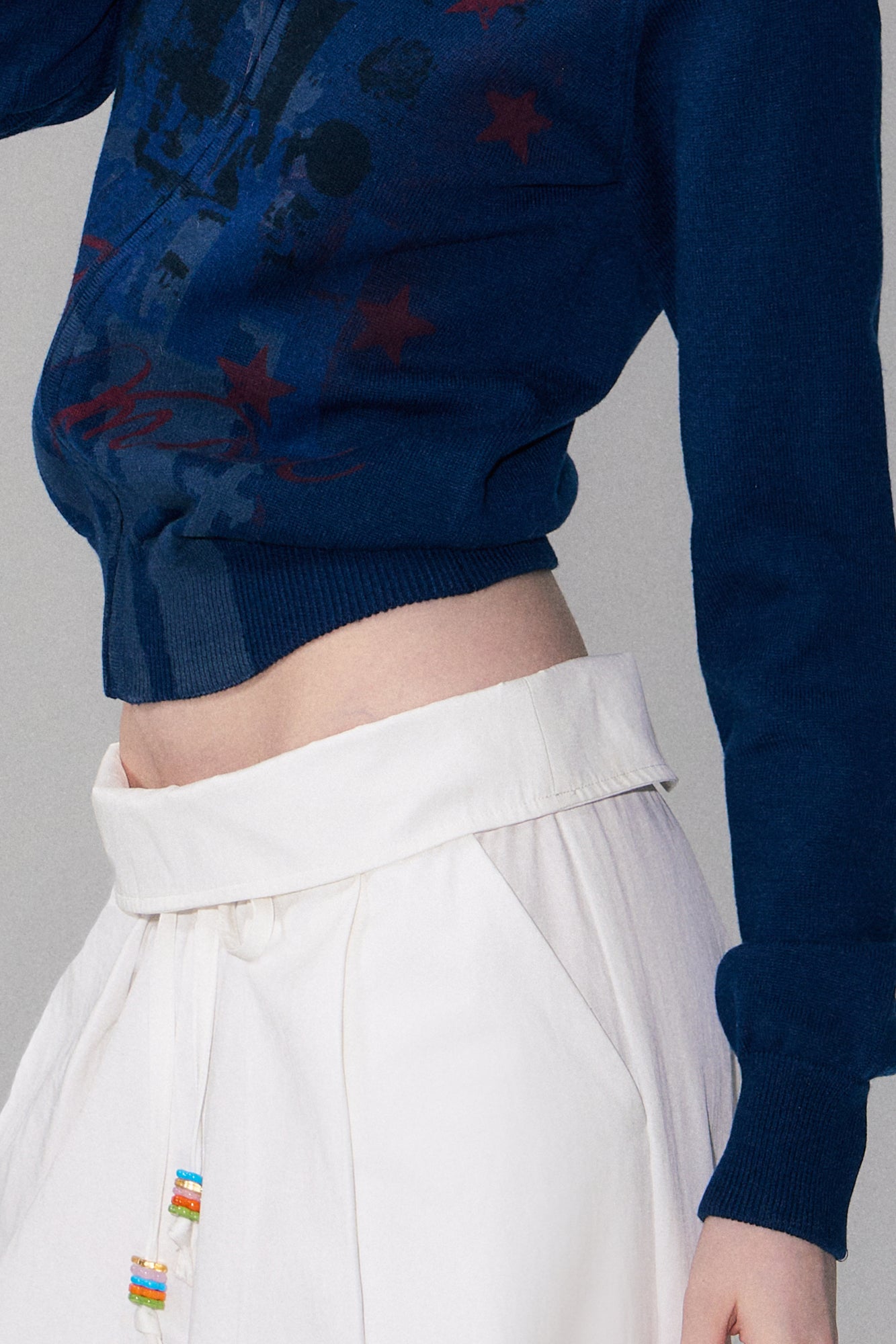 THE NEVERMORE Graphic Knit Zip-Up Hoodie