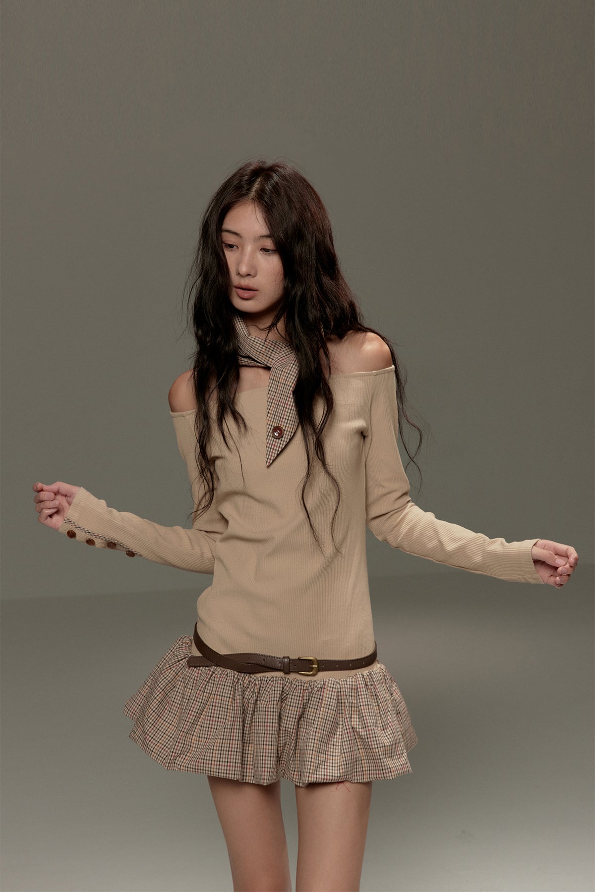LVETONG Off-Shoulder Plaid Spliced Knit Mini Dress