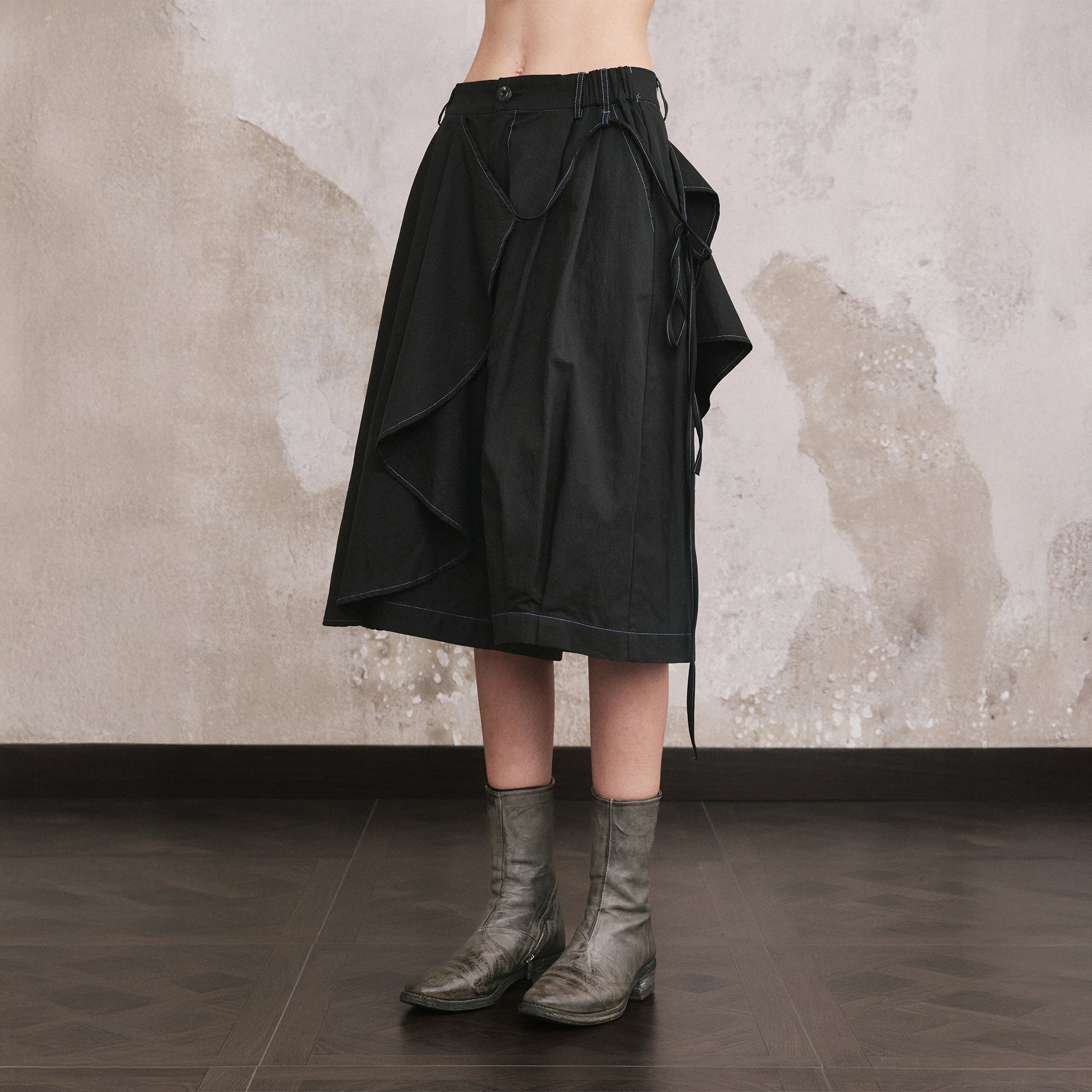ILNya Nieternite Nifutur Asymmetrical Convertible Draped Shorts