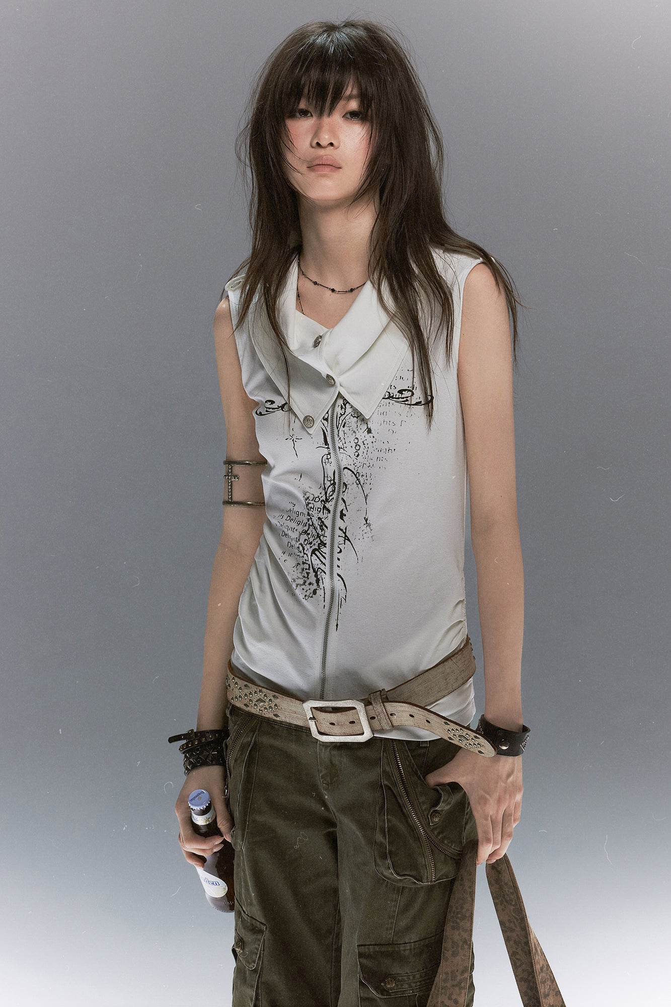 CESTNOUS Cross Graphic Zip-Up Vest